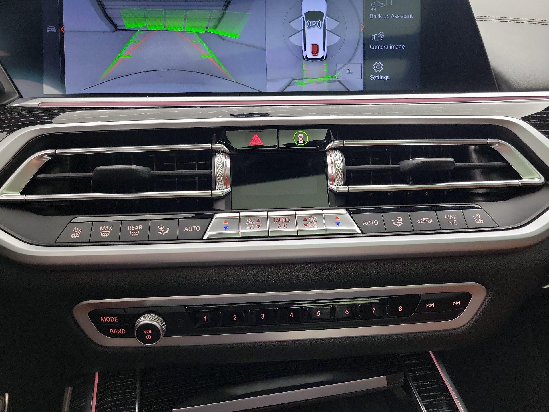 Thumbnail: 2022 BMW X7 - 16