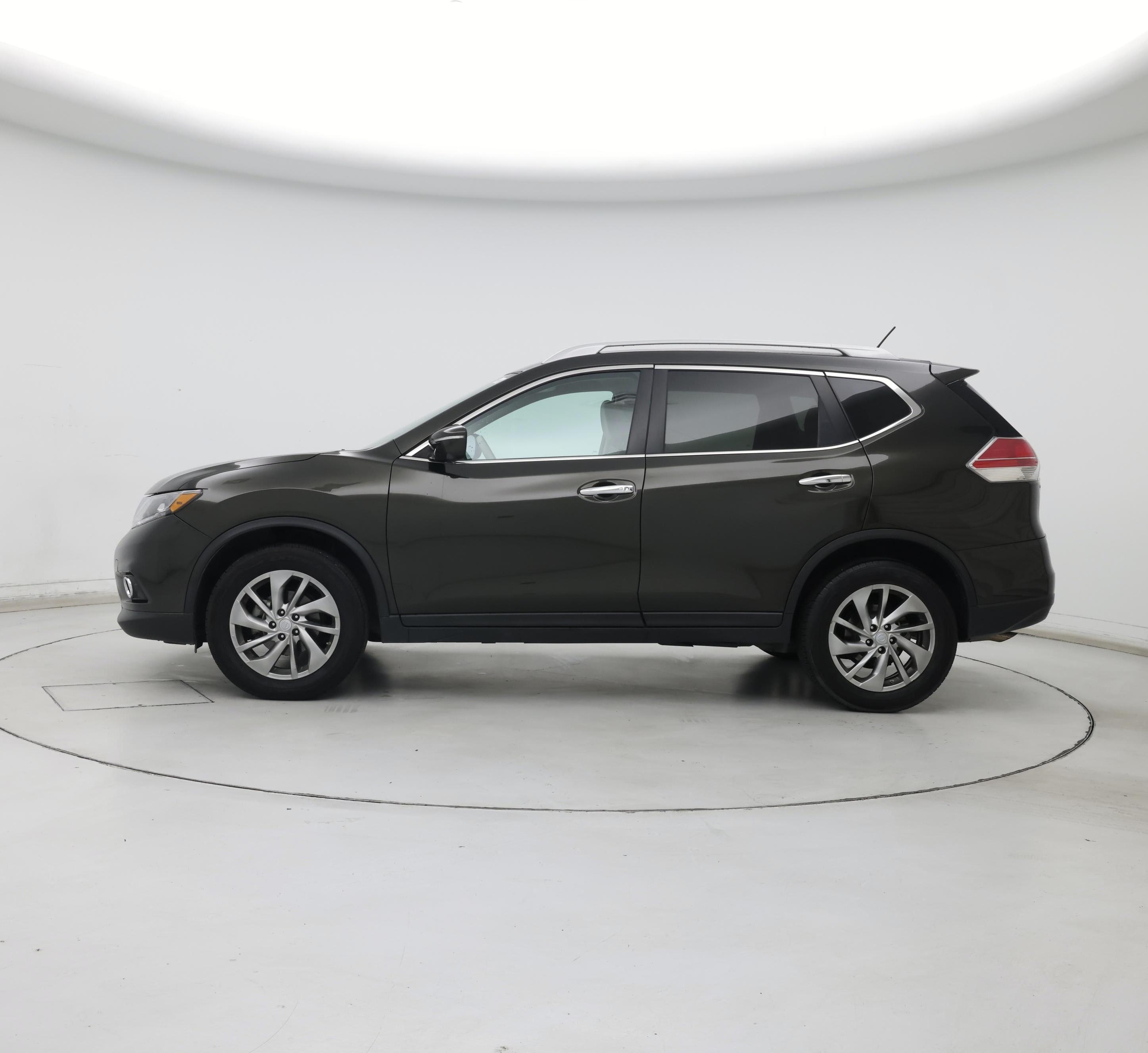 Thumbnail: 2015 Nissan Rogue - 3