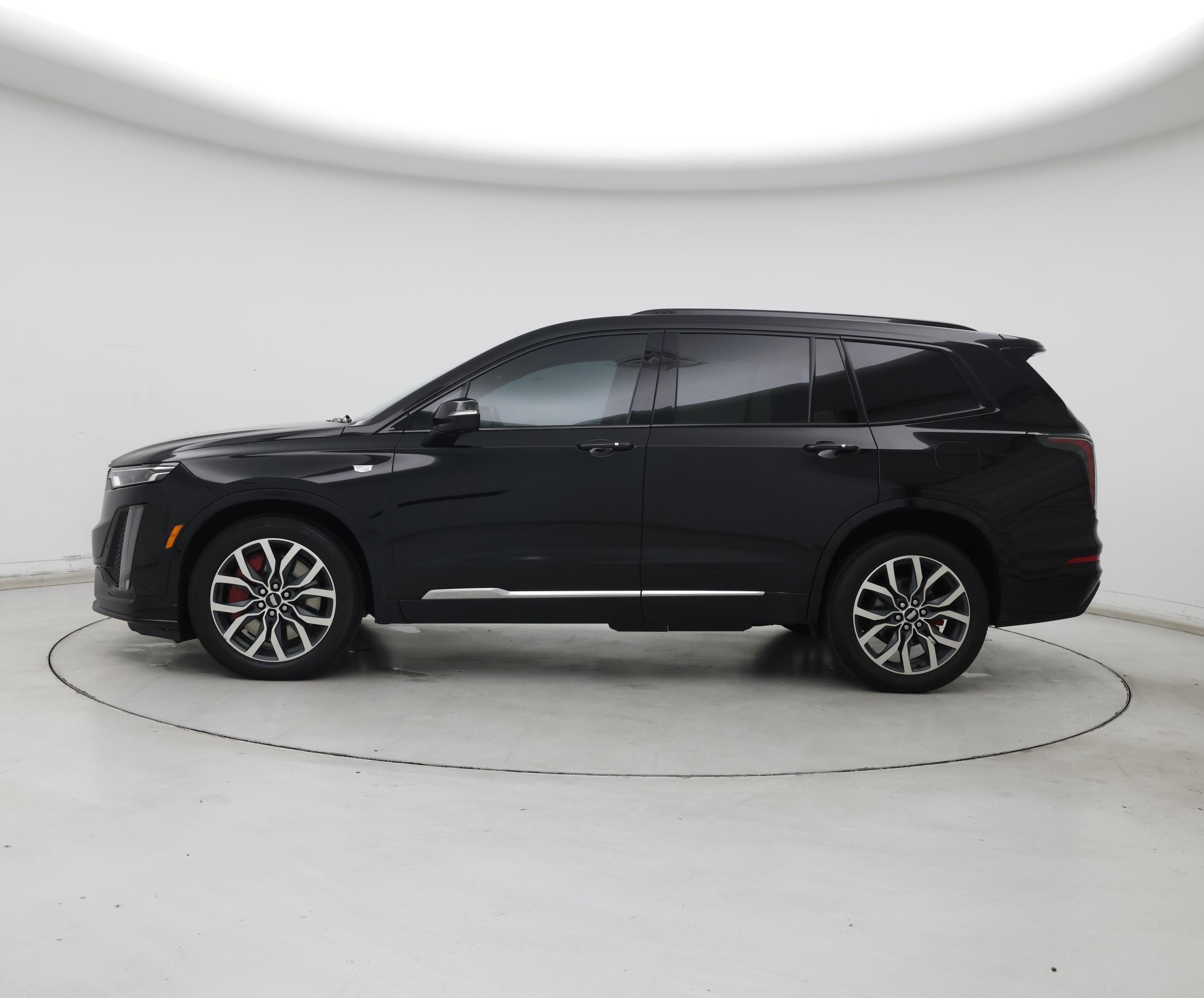 Thumbnail: 2022 Cadillac XT6 - 3