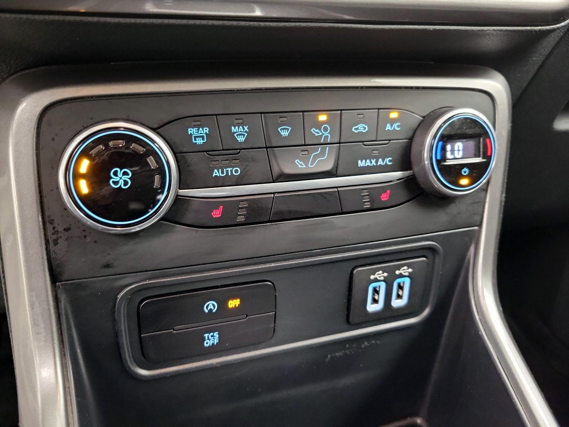 Thumbnail: 2021 Ford EcoSport - 17