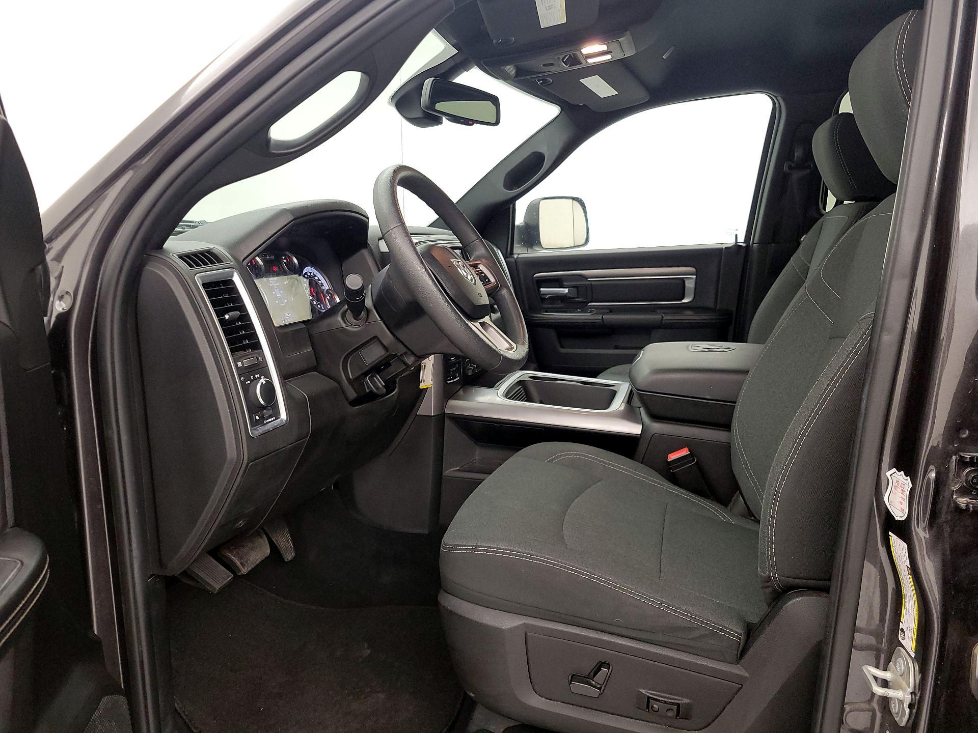 Thumbnail: 2023 RAM 1500 Classic - 11