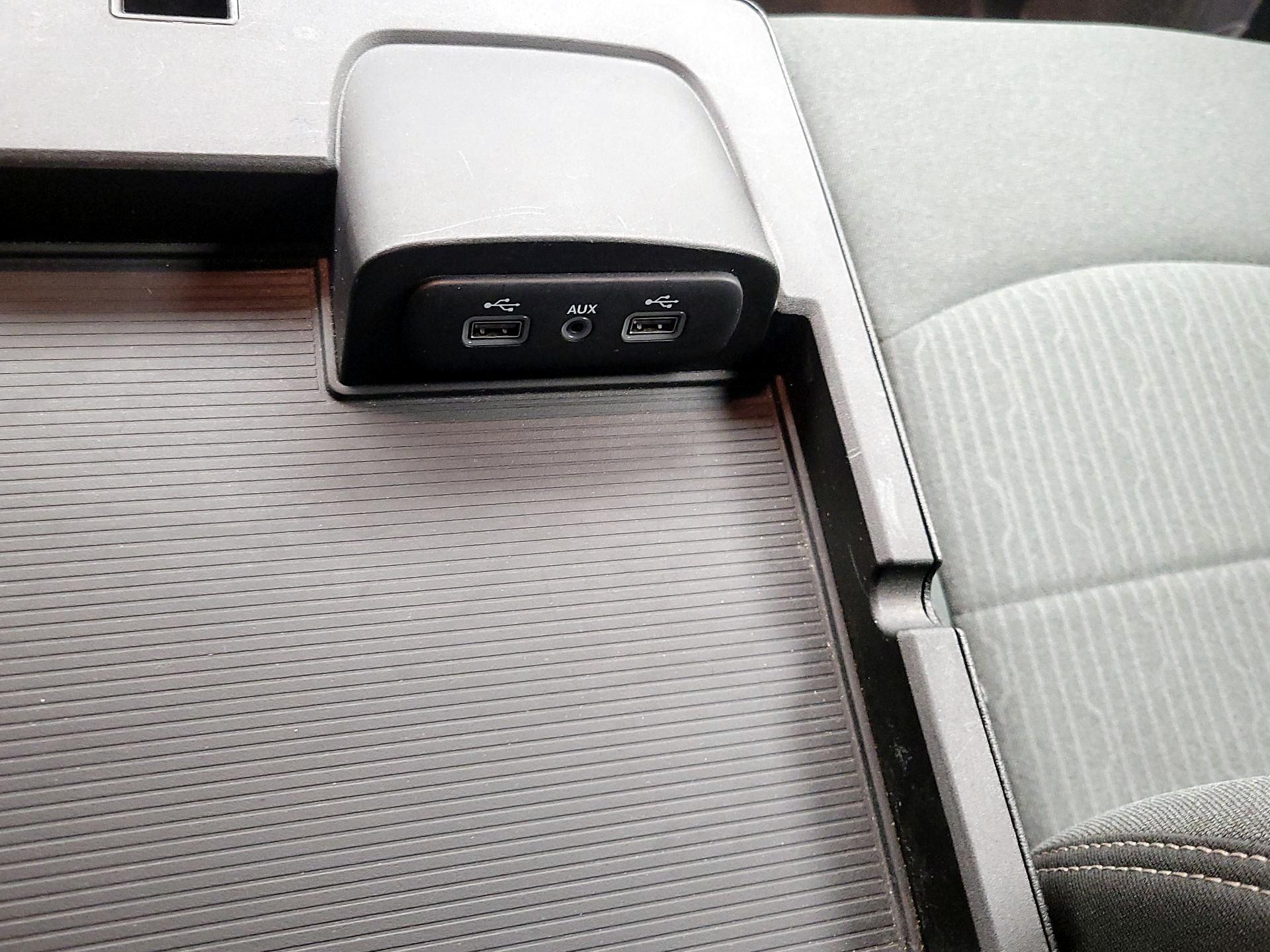 Thumbnail: 2023 RAM 1500 Classic - 19