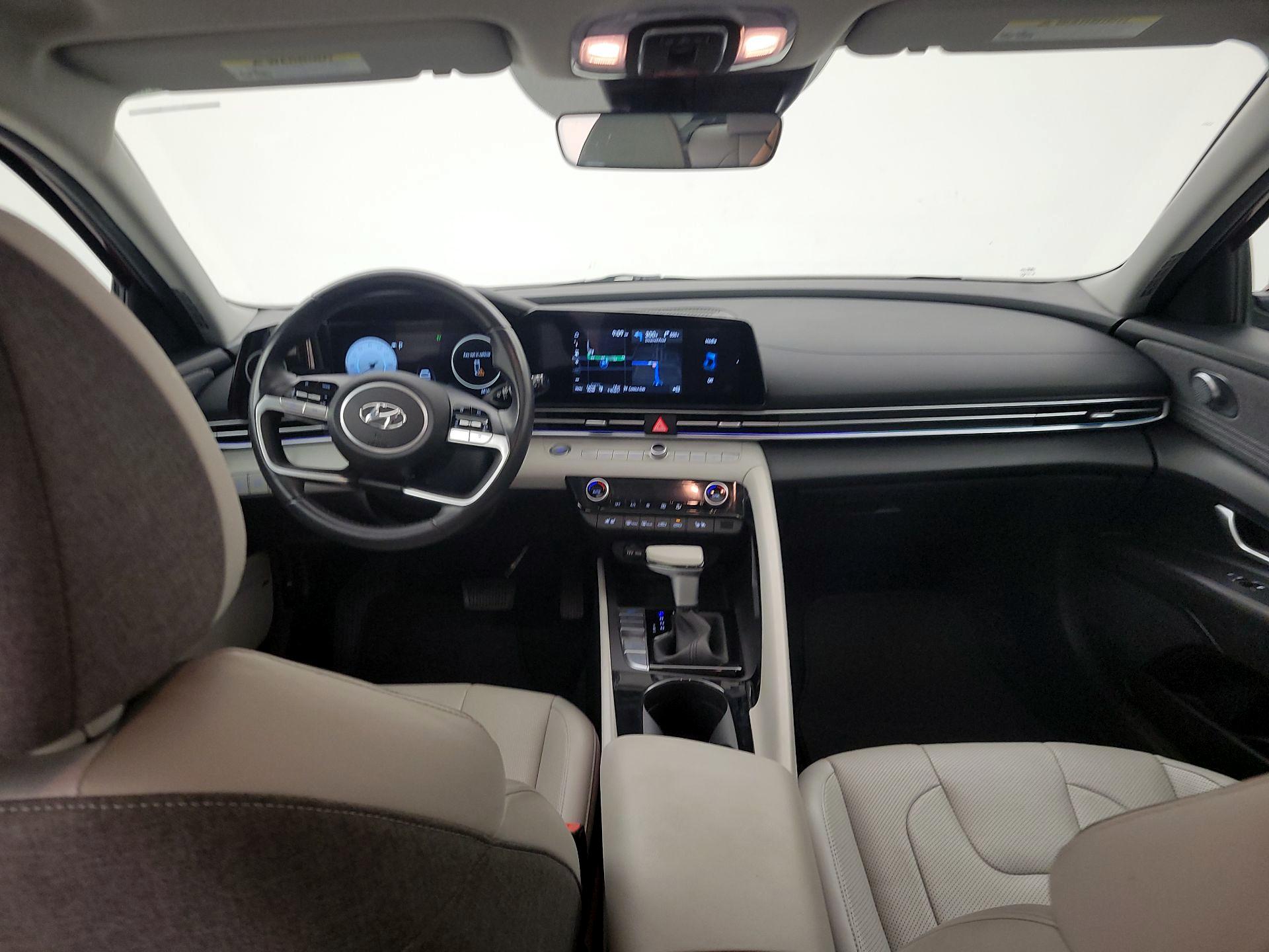 Thumbnail: 2023 Hyundai Elantra - 9