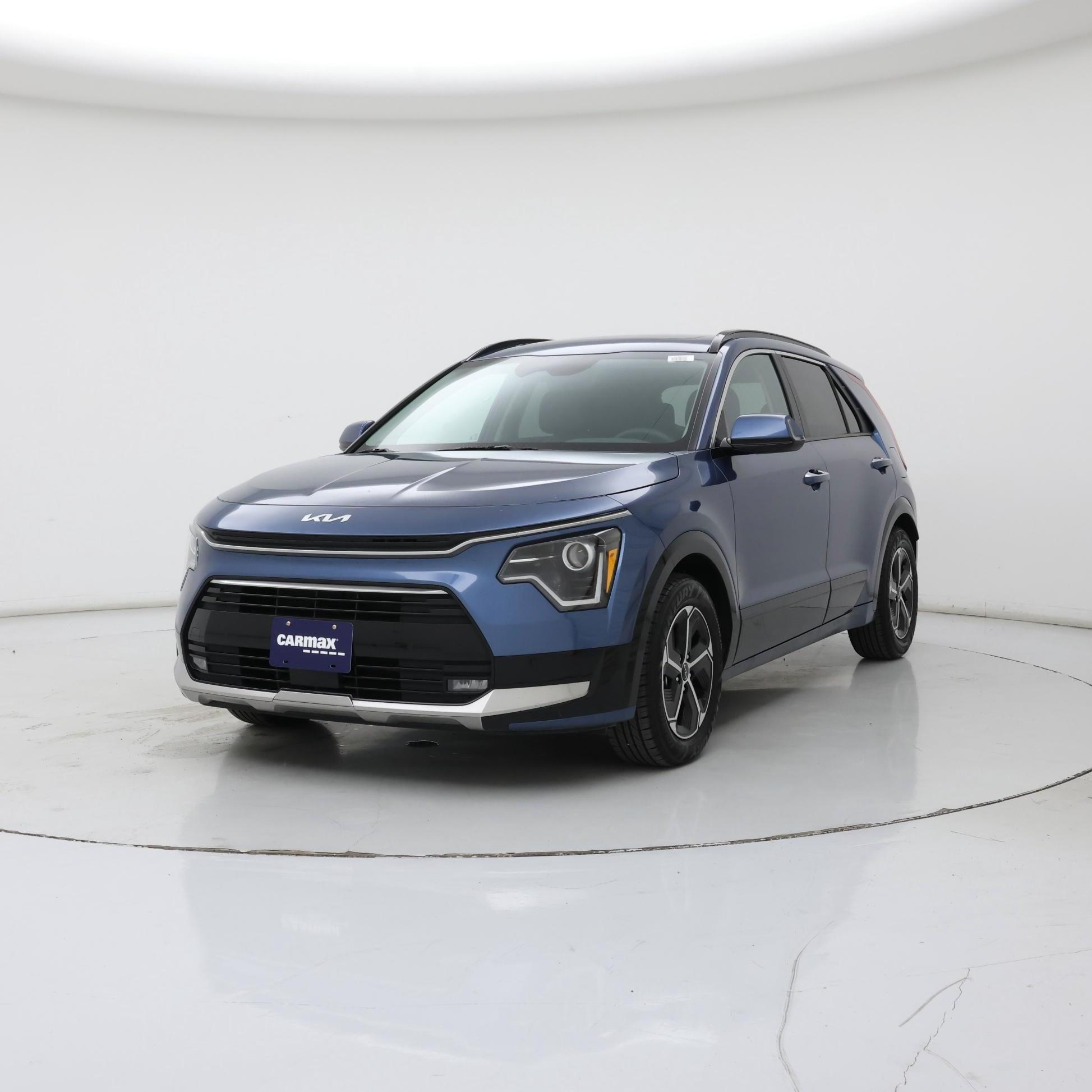 Thumbnail: 2023 Kia Niro - 4