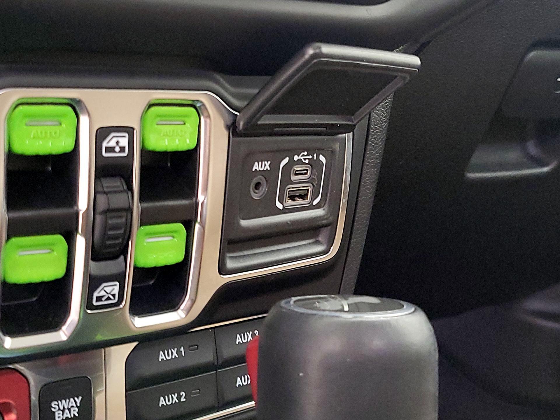 Thumbnail: 2023 Jeep Wrangler - 19
