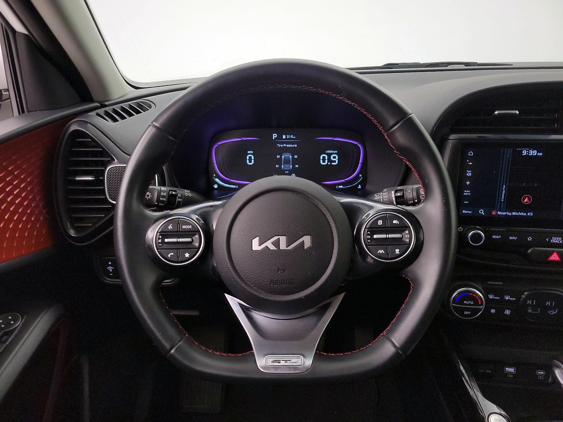 Thumbnail: 2023 Kia Soul - 10