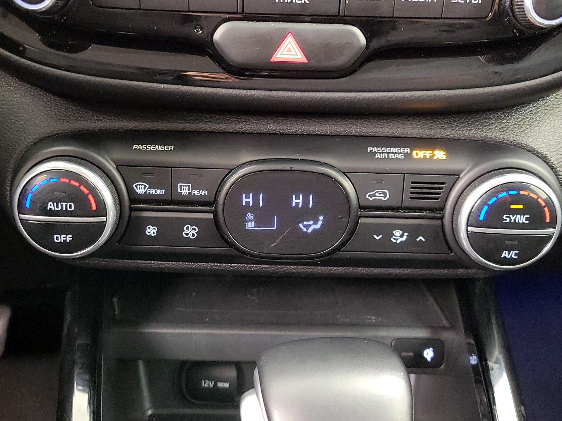 Thumbnail: 2023 Kia Soul - 17