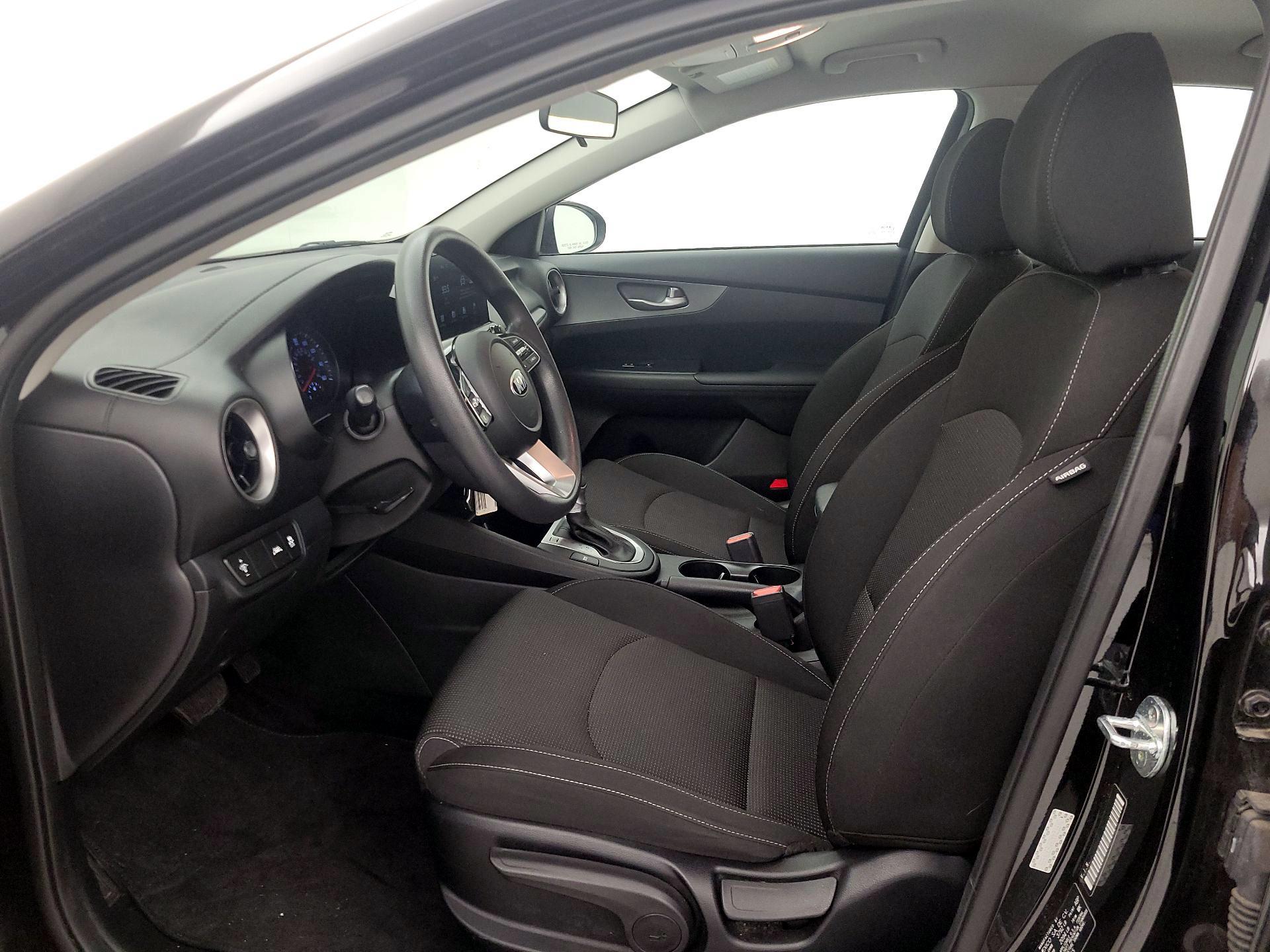 Thumbnail: 2021 Kia Forte - 11