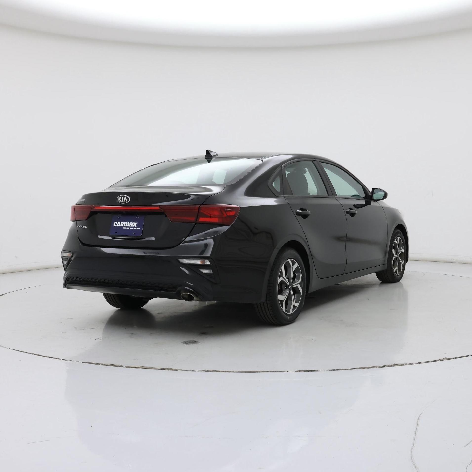 Thumbnail: 2021 Kia Forte - 8