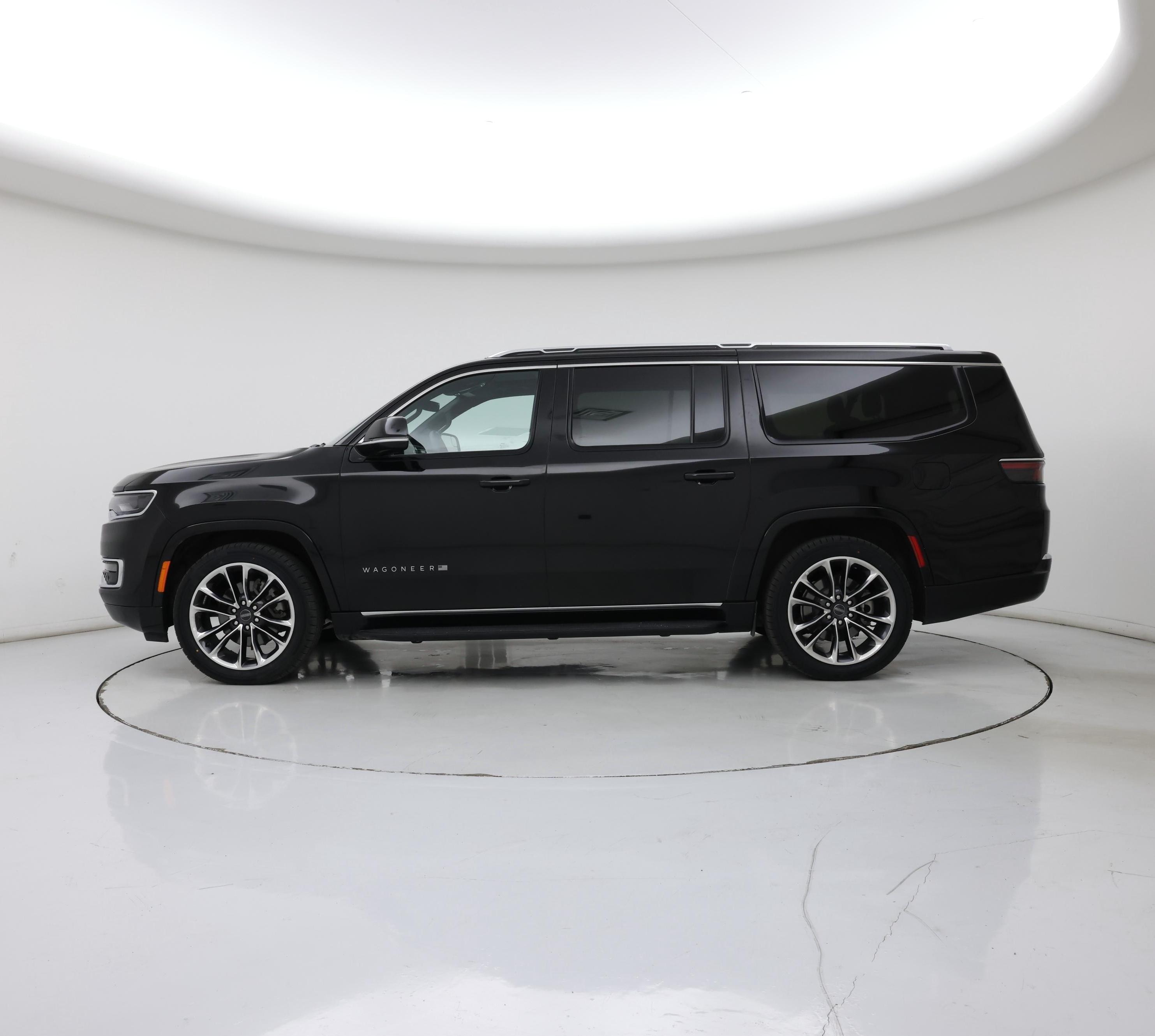Thumbnail: 2023 Jeep Wagoneer - 3