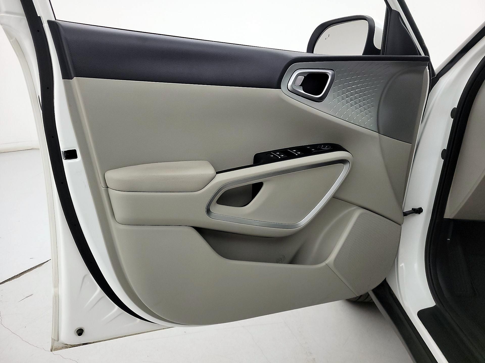 Thumbnail: 2023 Kia Soul - 12
