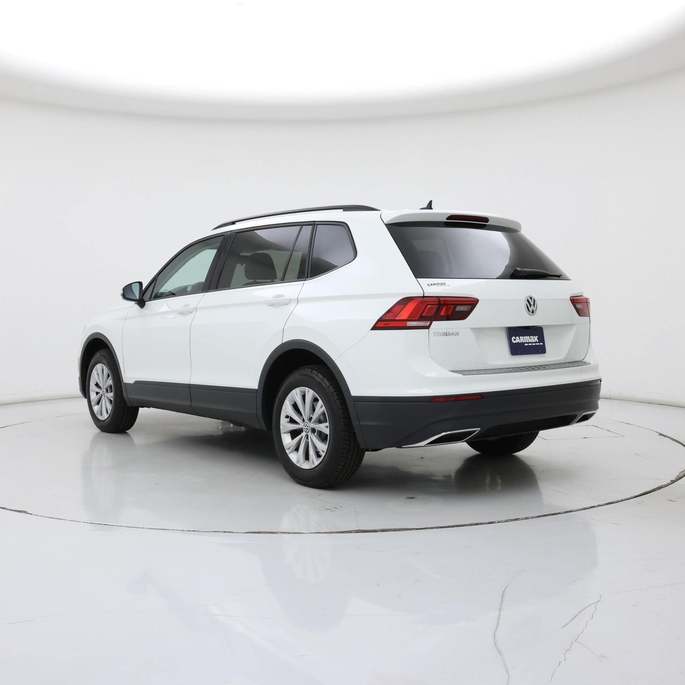 Thumbnail: 2020 Volkswagen Tiguan - 2