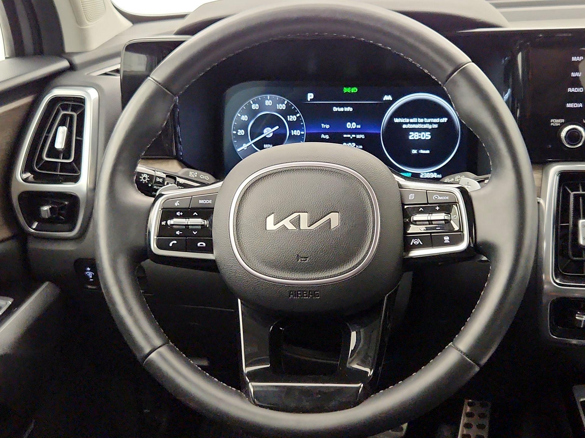 Thumbnail: 2023 Kia Sorento - 10