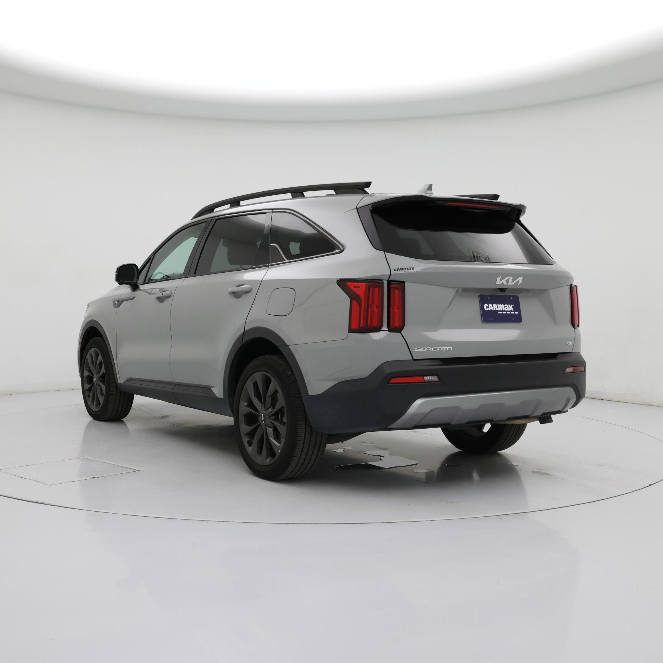 Thumbnail: 2023 Kia Sorento - 2
