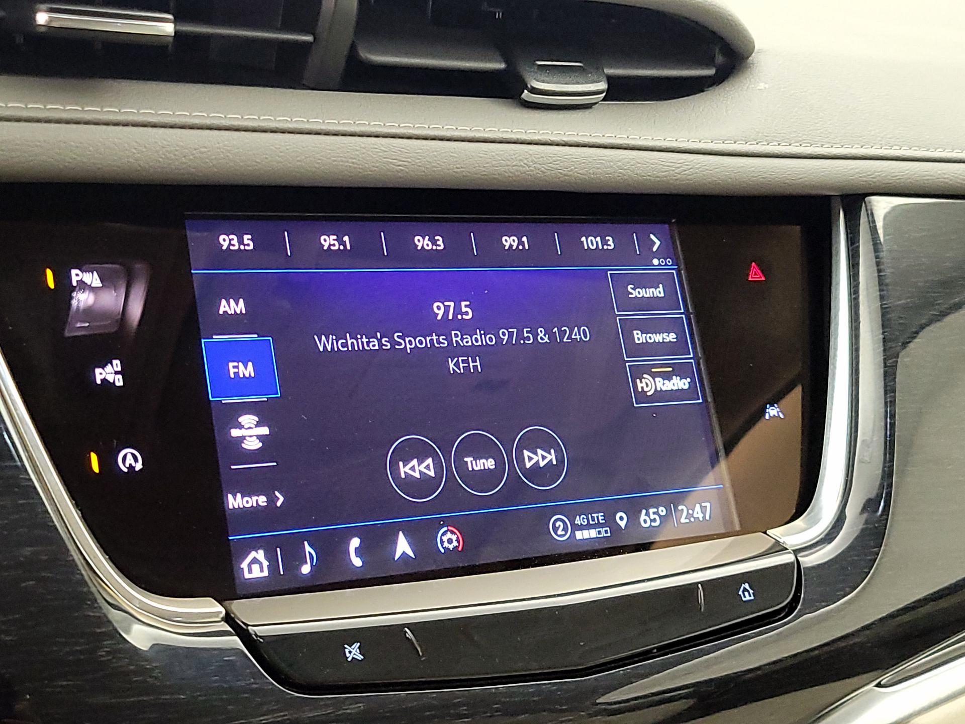 Thumbnail: 2023 Cadillac XT6 - 16