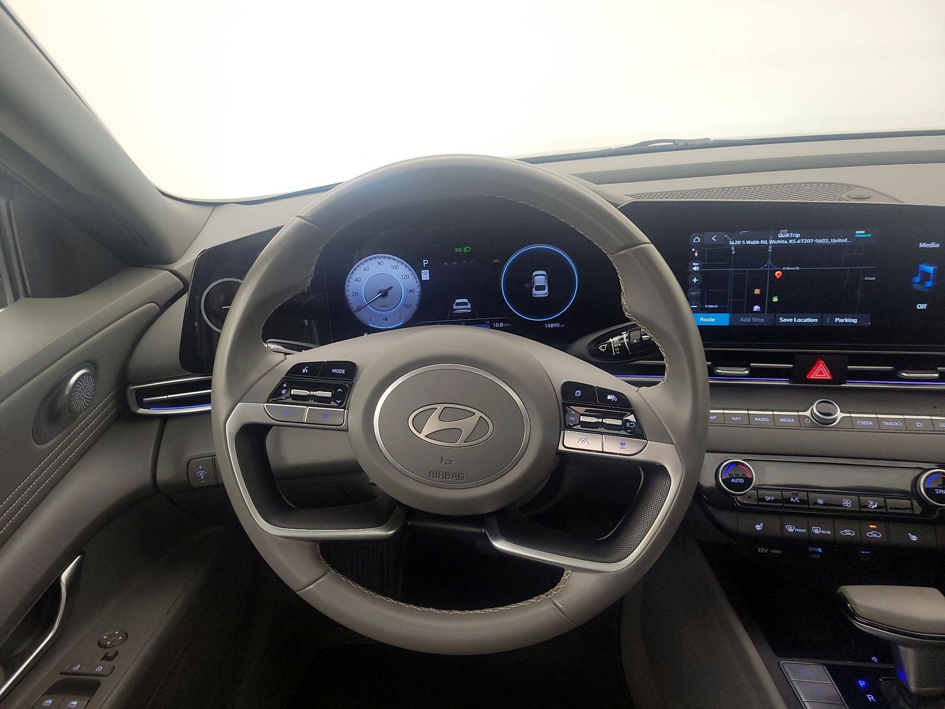 Thumbnail: 2024 Hyundai Elantra - 10