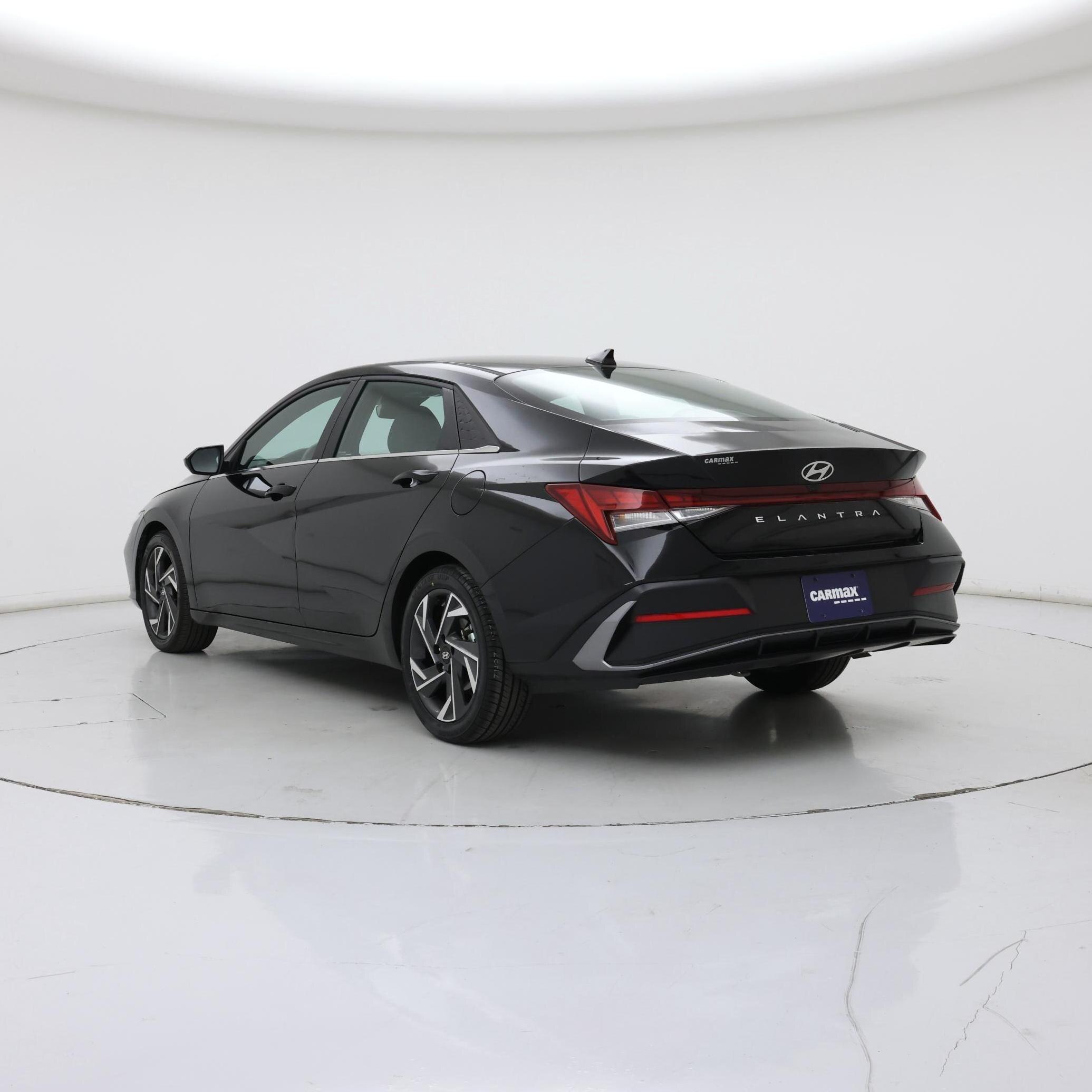 Thumbnail: 2024 Hyundai Elantra - 2