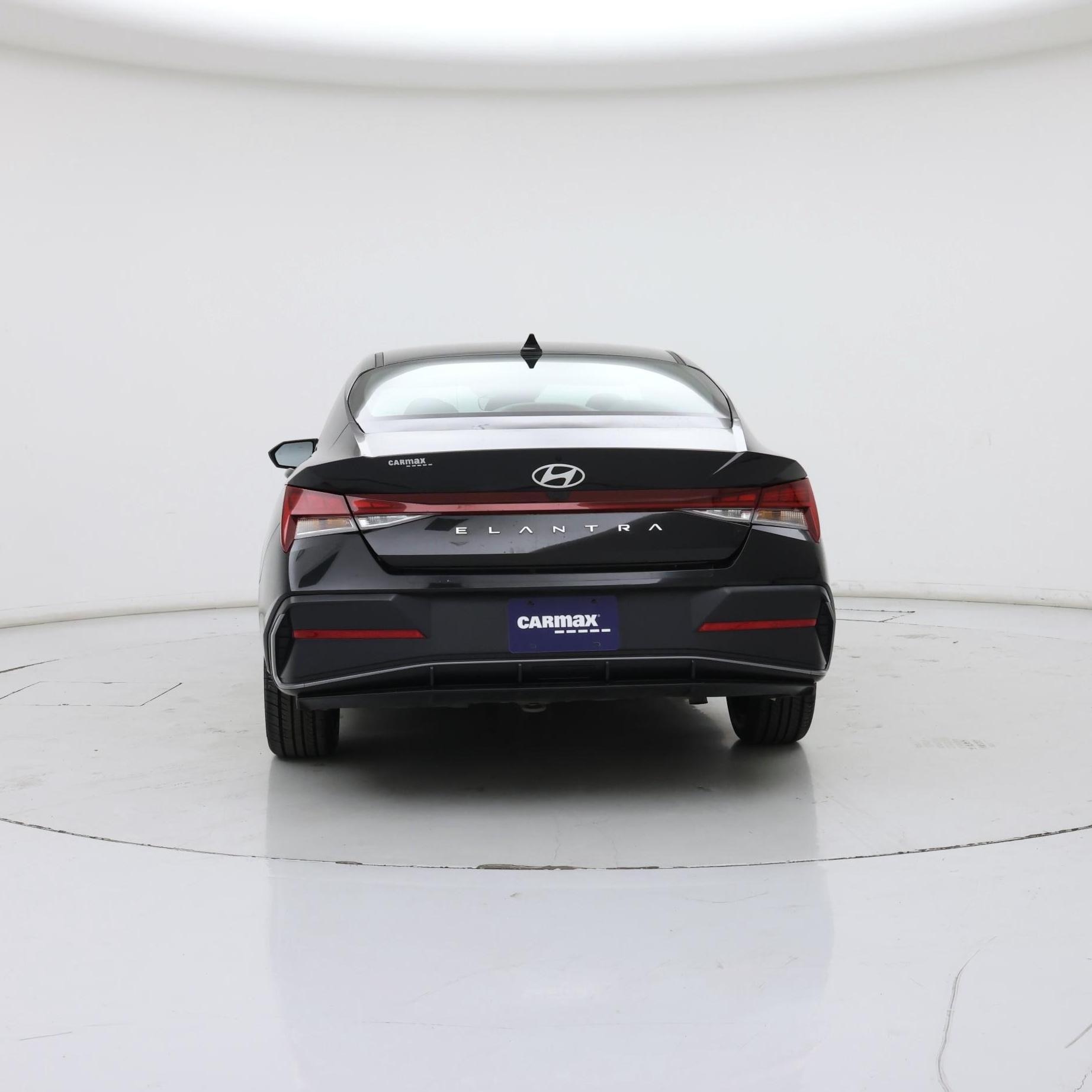 Thumbnail: 2024 Hyundai Elantra - 6