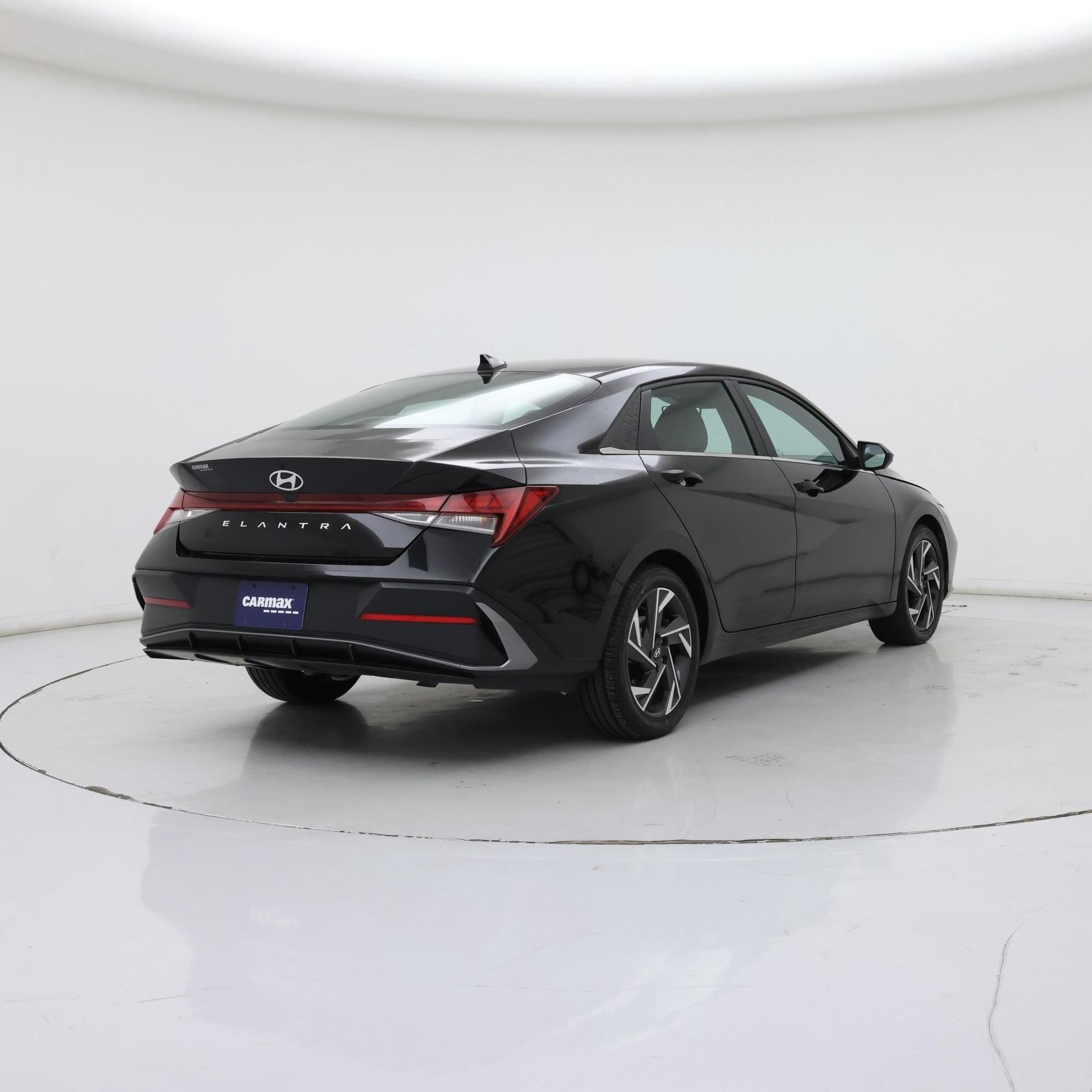 Thumbnail: 2024 Hyundai Elantra - 8