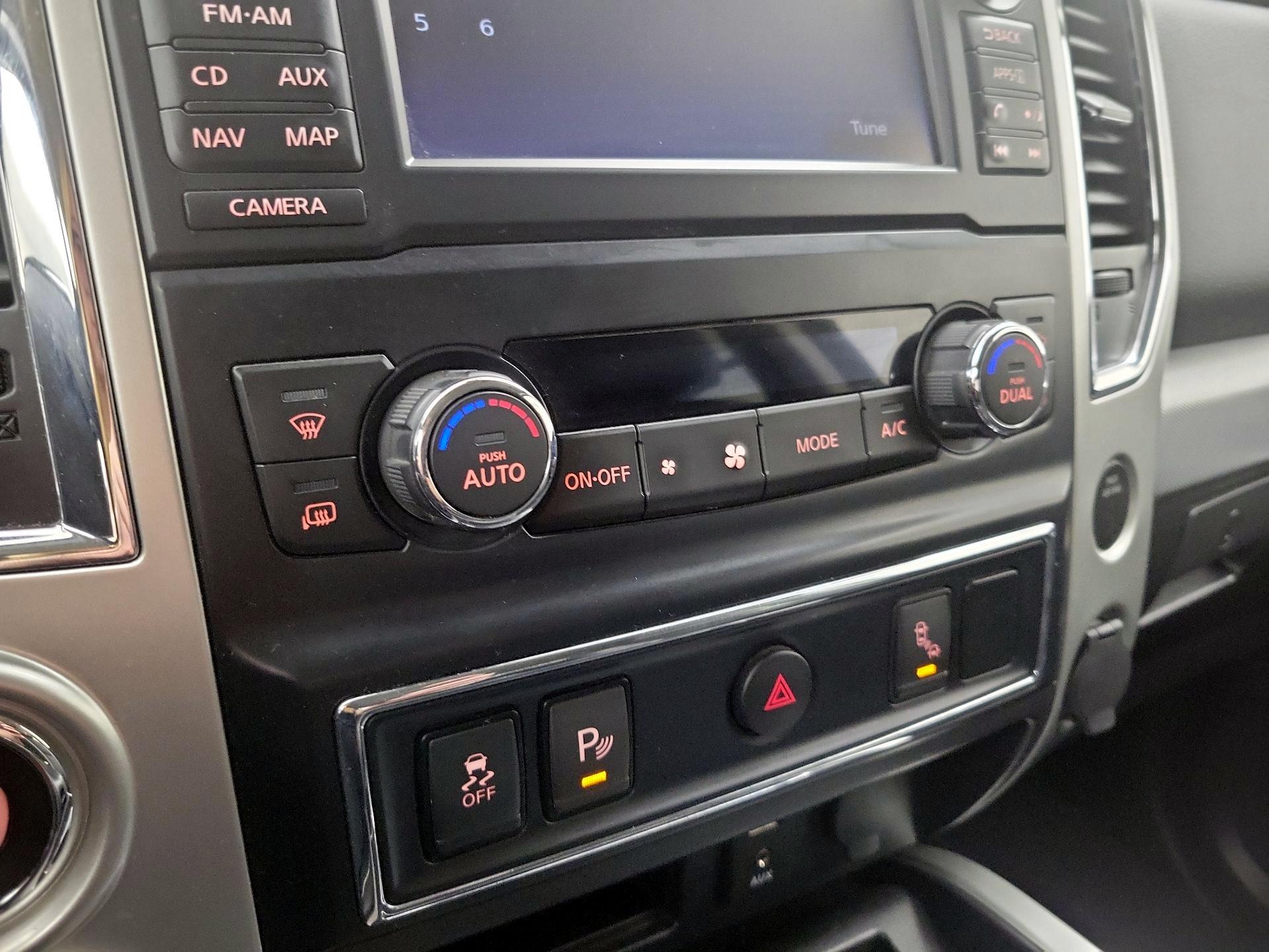 Thumbnail: 2018 Nissan Titan - 17