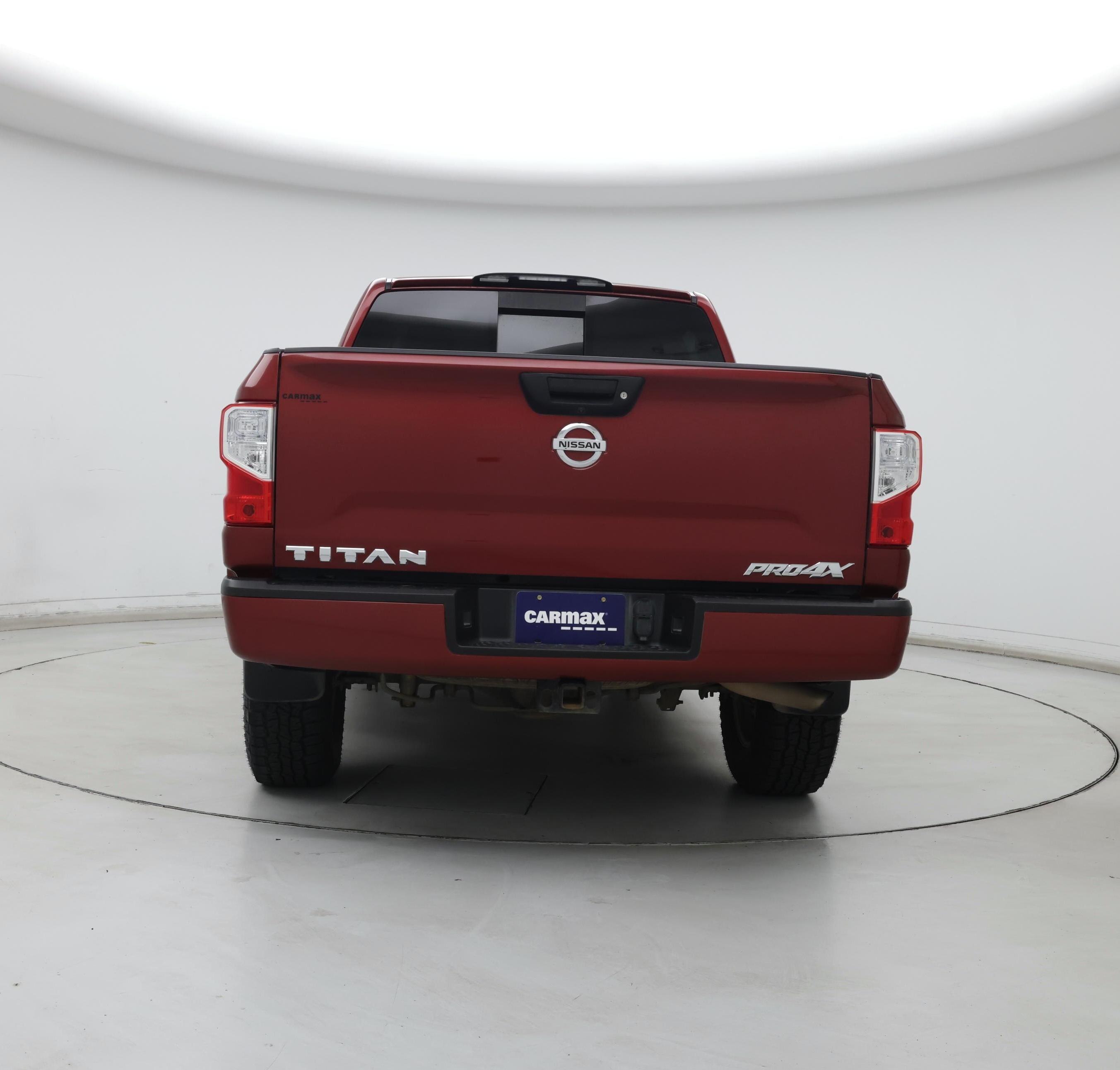 Thumbnail: 2018 Nissan Titan - 6