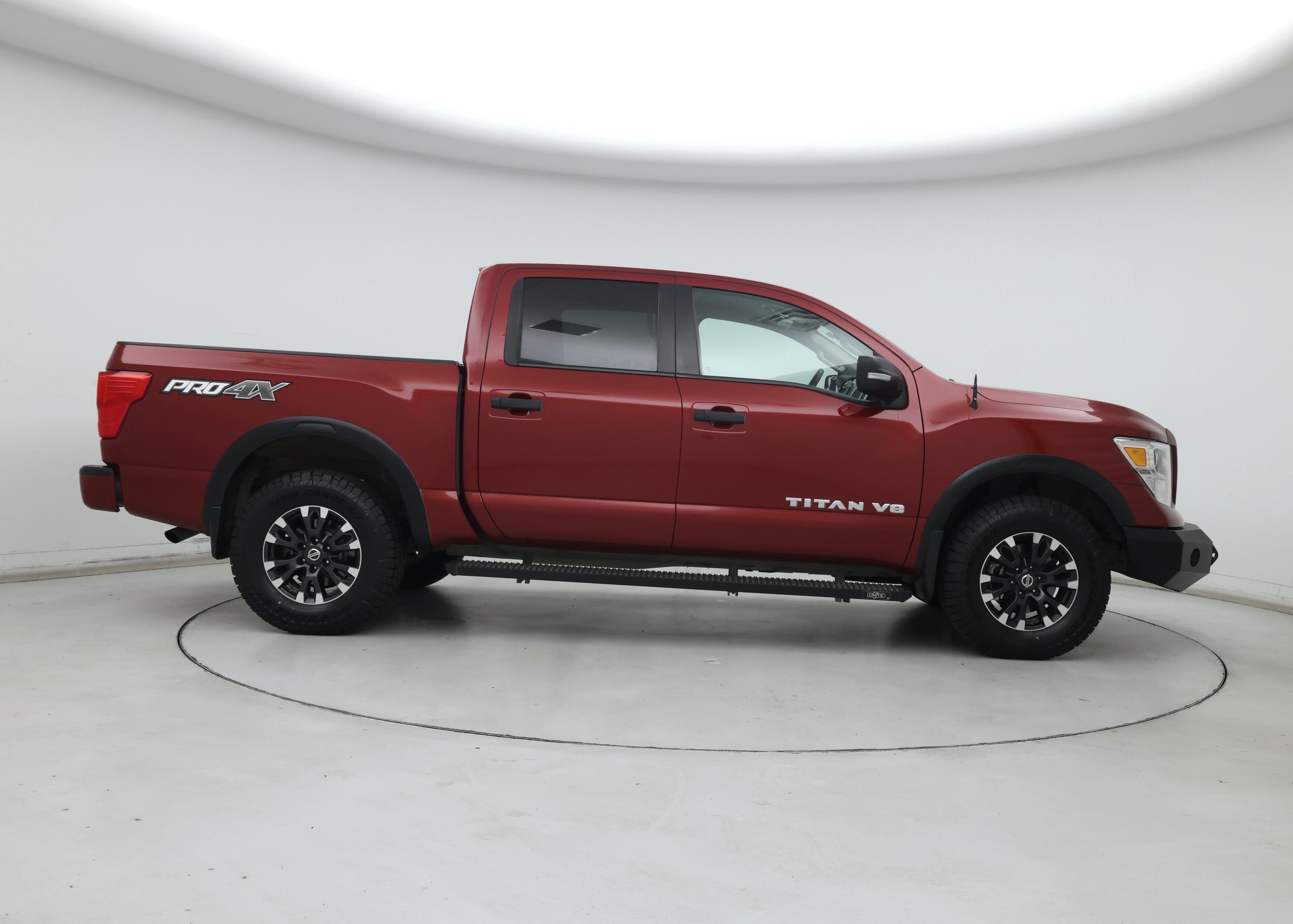 Thumbnail: 2018 Nissan Titan - 7