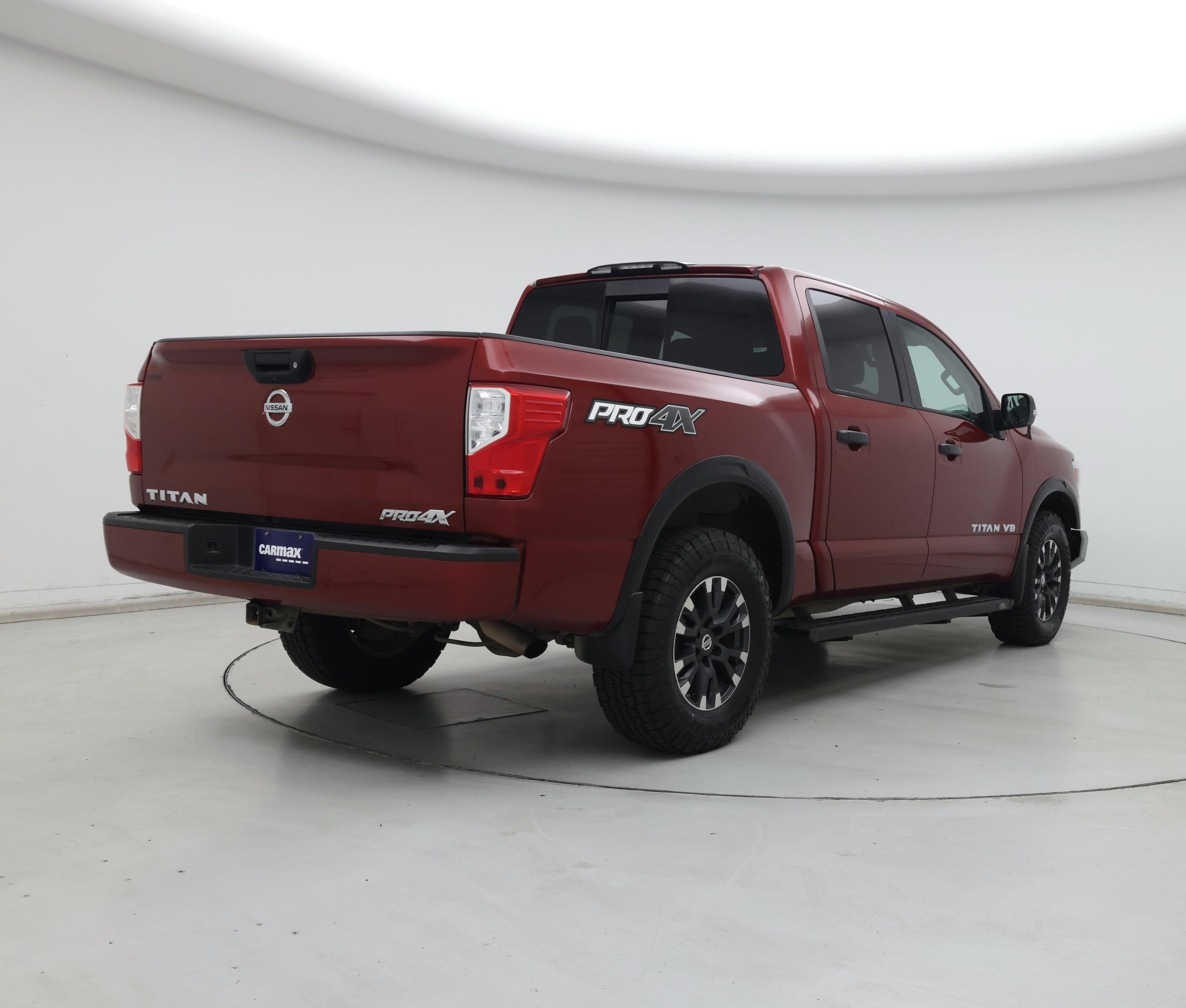 Thumbnail: 2018 Nissan Titan - 8
