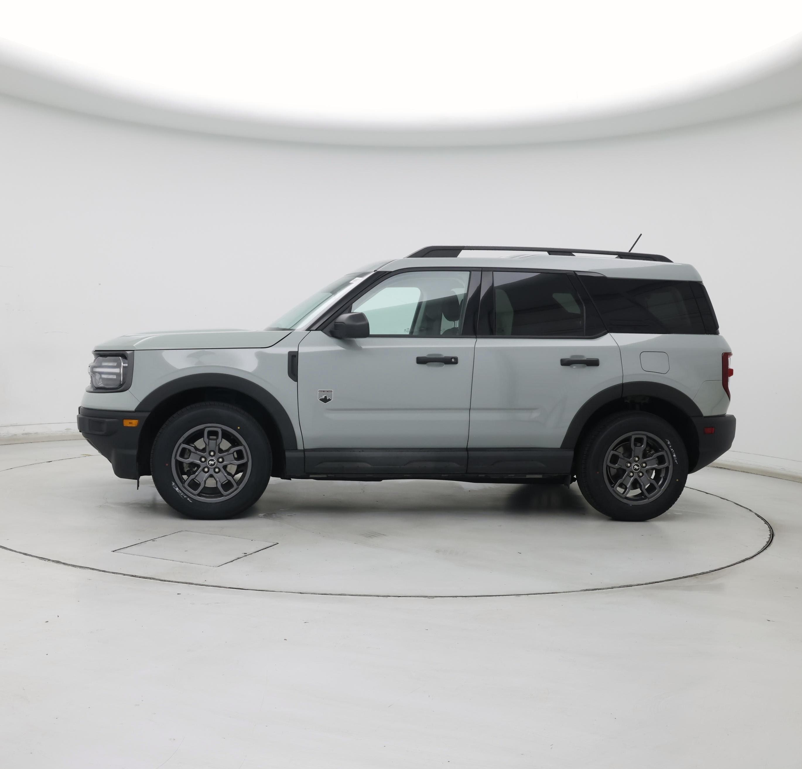 Thumbnail: 2022 Ford Bronco Sport - 3