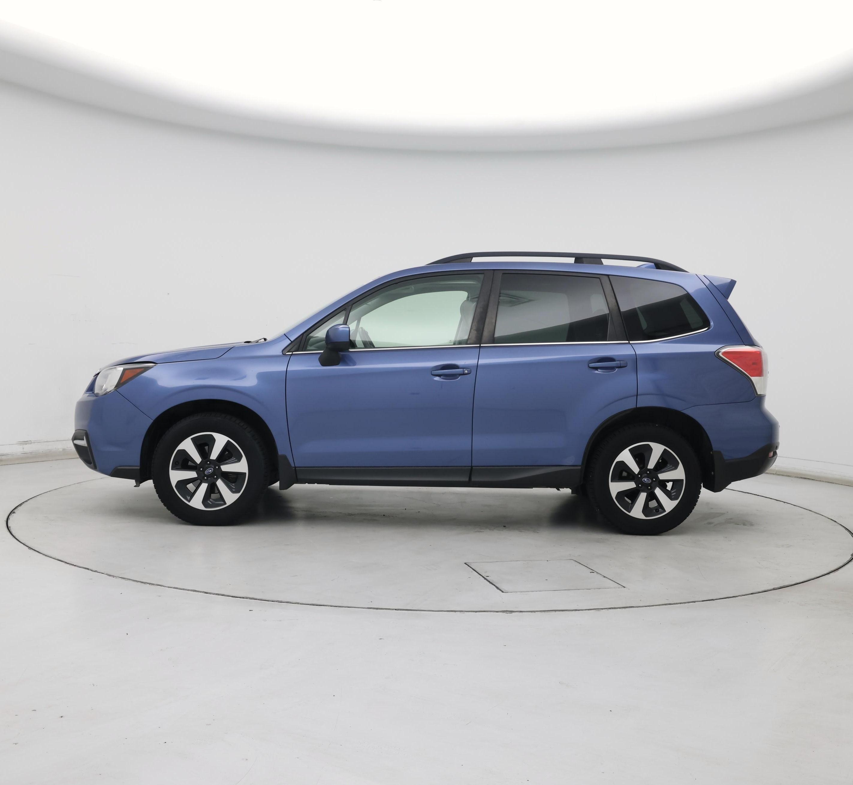 Thumbnail: 2018 Subaru Forester - 3
