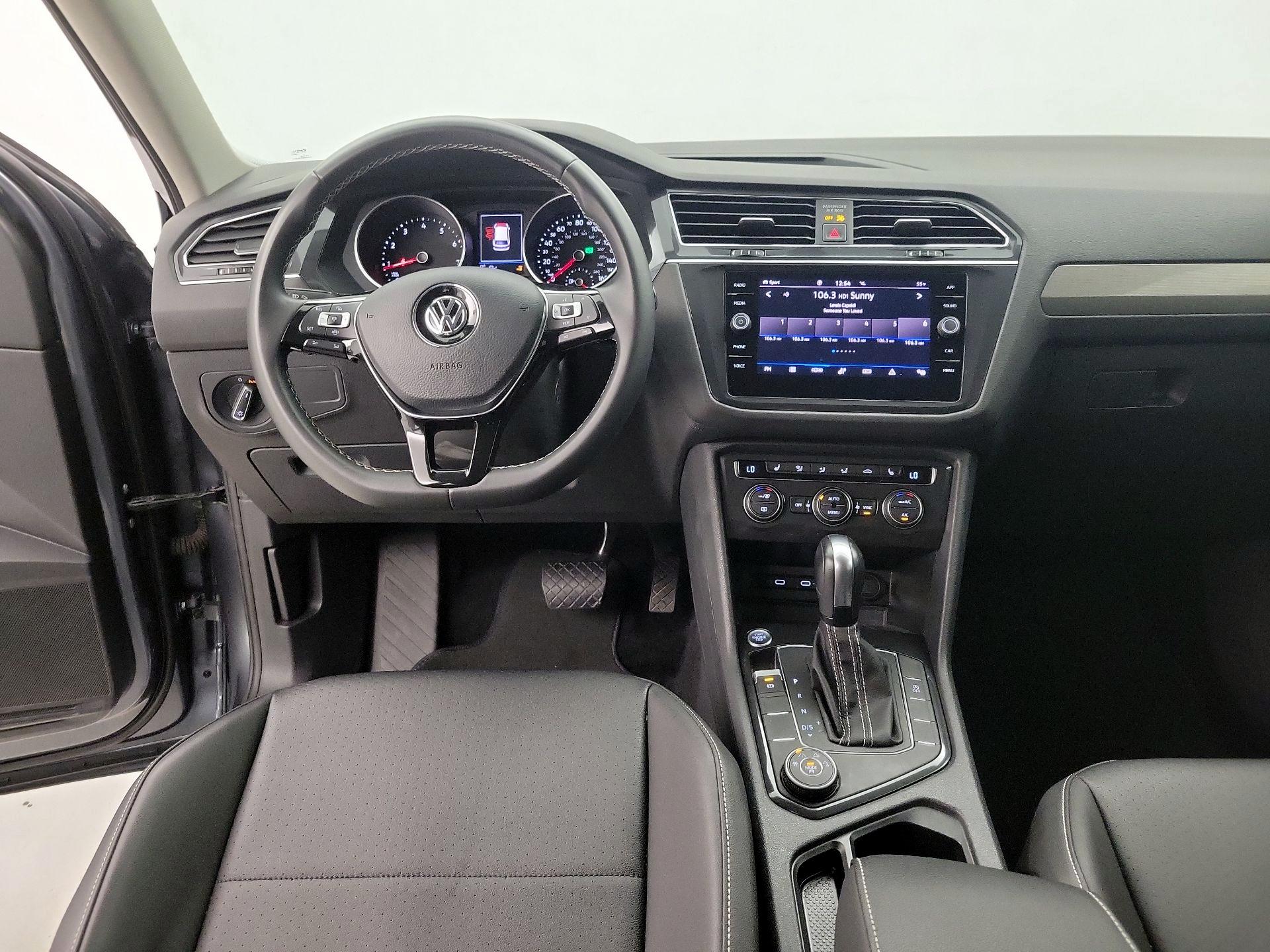 Thumbnail: 2021 Volkswagen Tiguan - 9