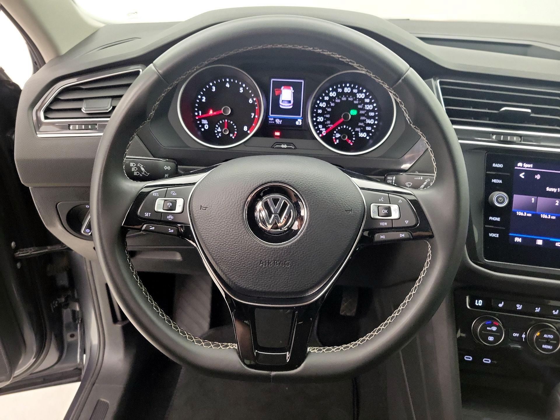 Thumbnail: 2021 Volkswagen Tiguan - 10