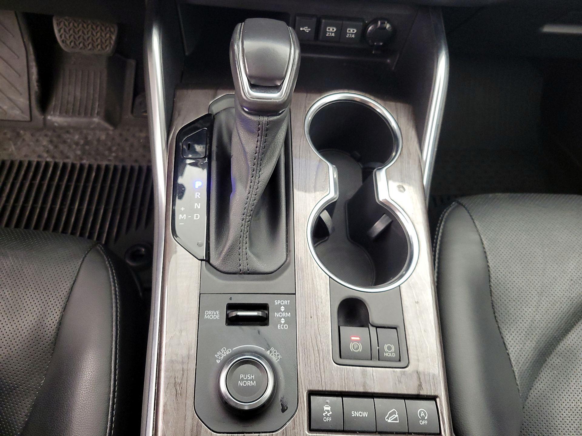 Thumbnail: 2021 Toyota Highlander - 18