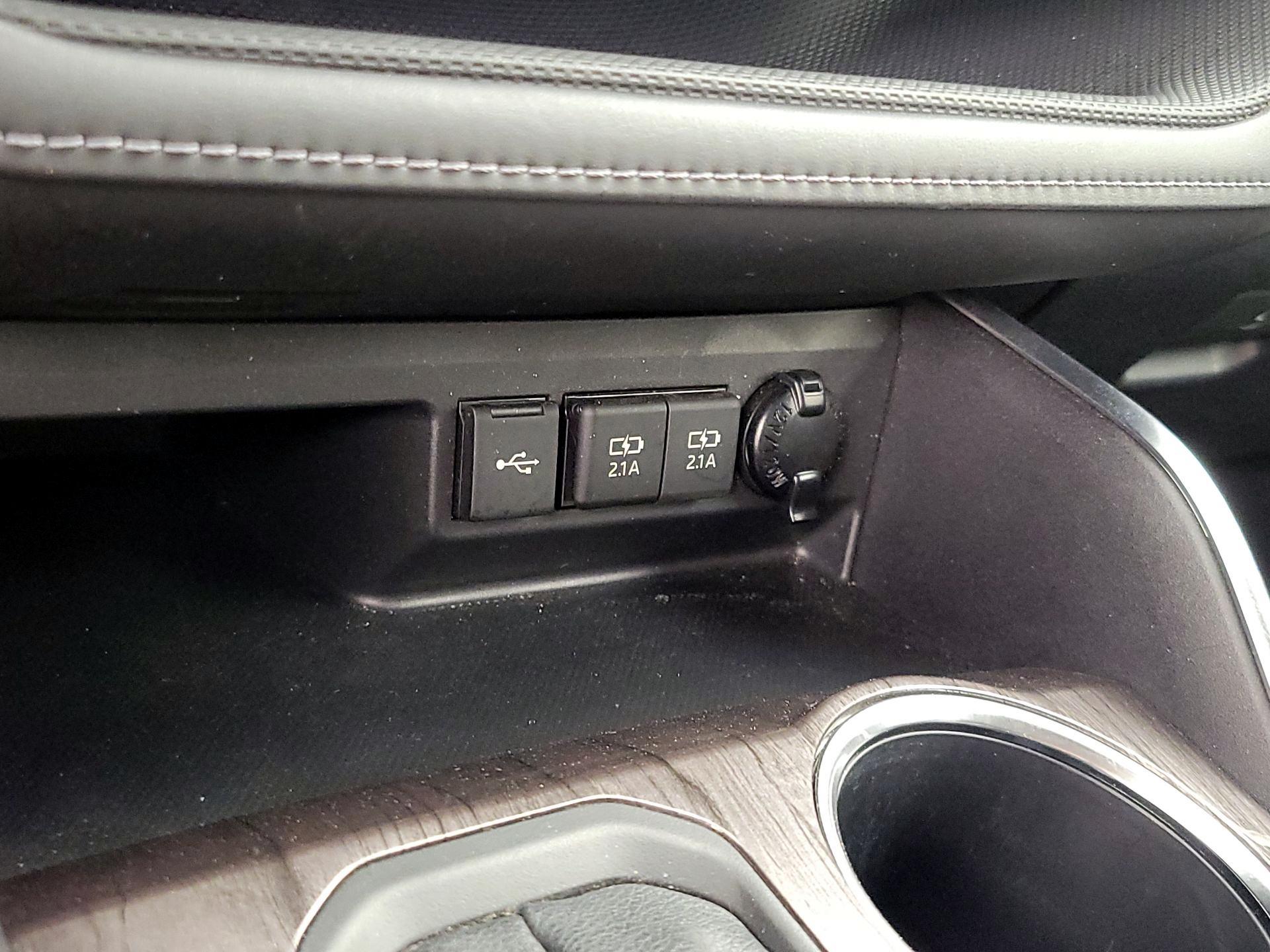 Thumbnail: 2021 Toyota Highlander - 19