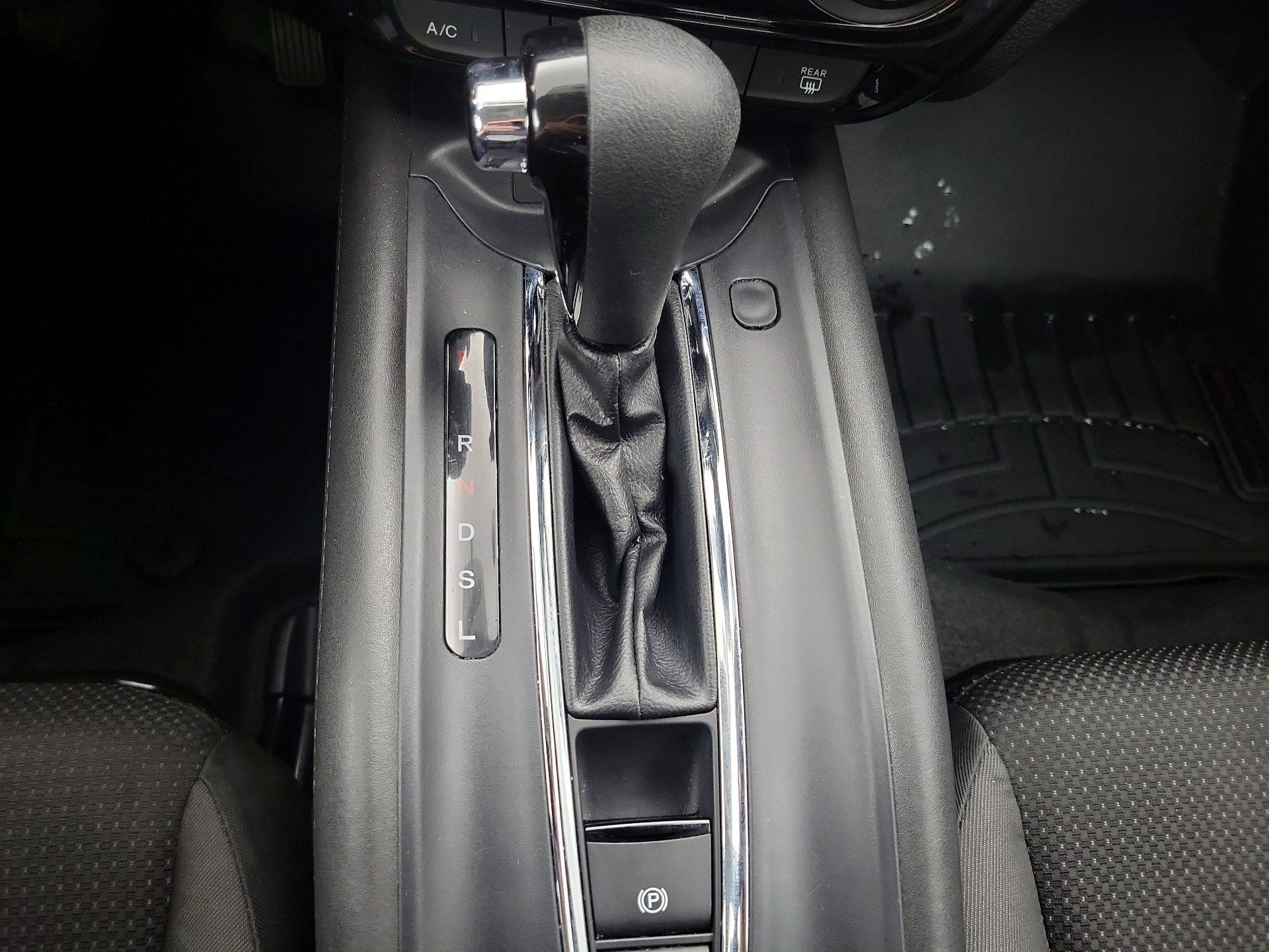 Thumbnail: 2020 Honda HR-V - 17