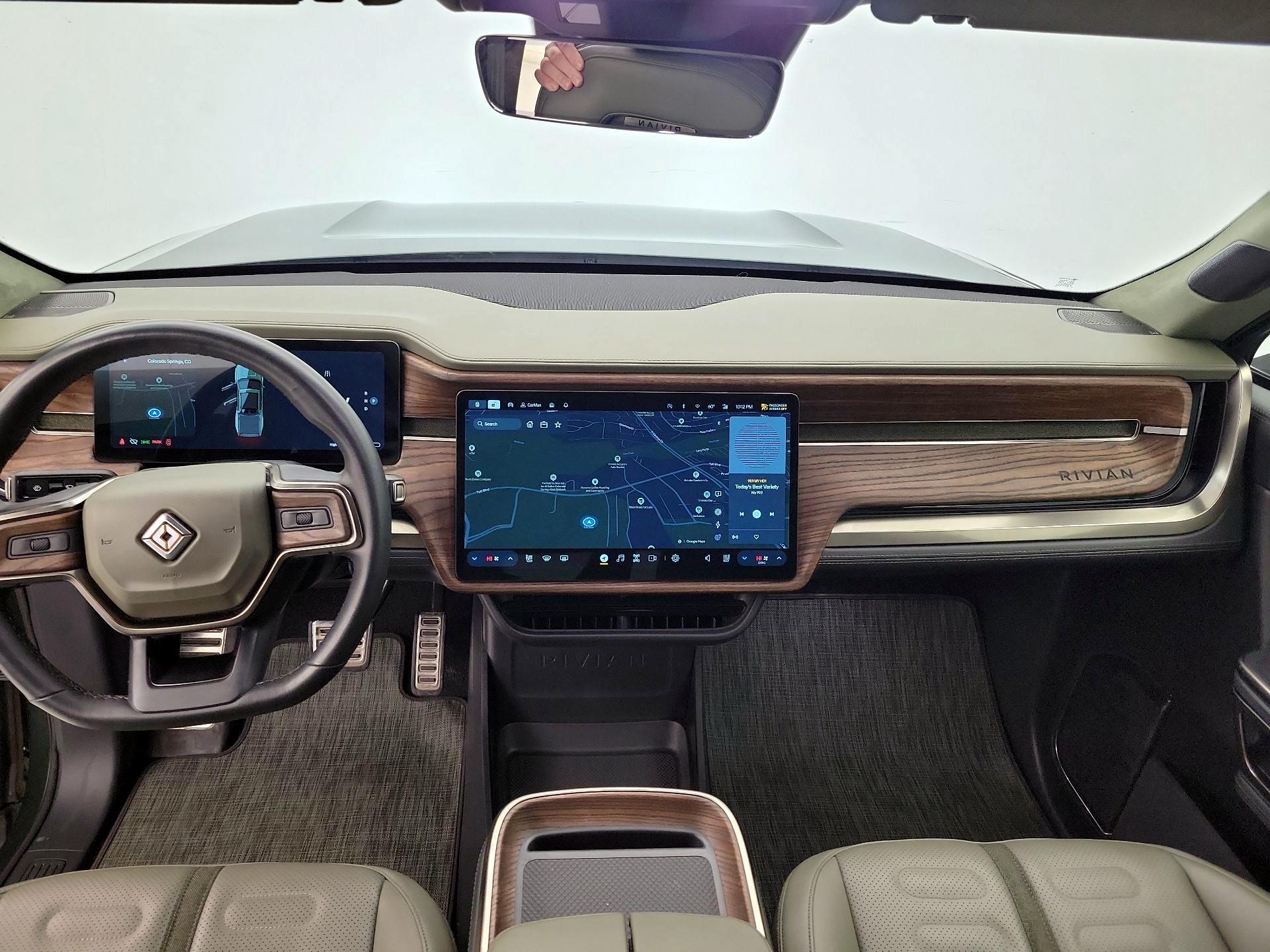 Thumbnail: 2022 Rivian R1T - 9