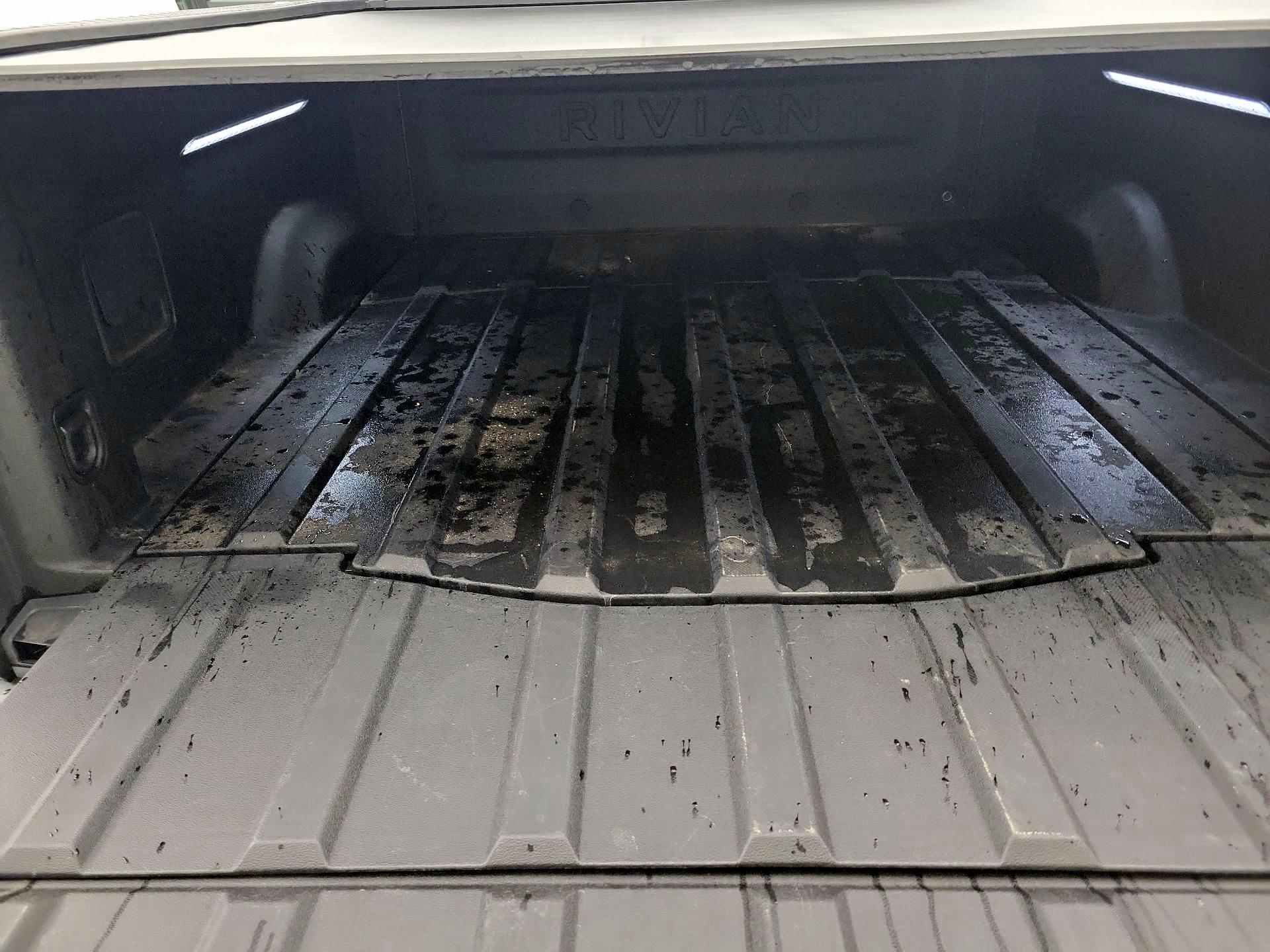 Thumbnail: 2022 Rivian R1T - 20