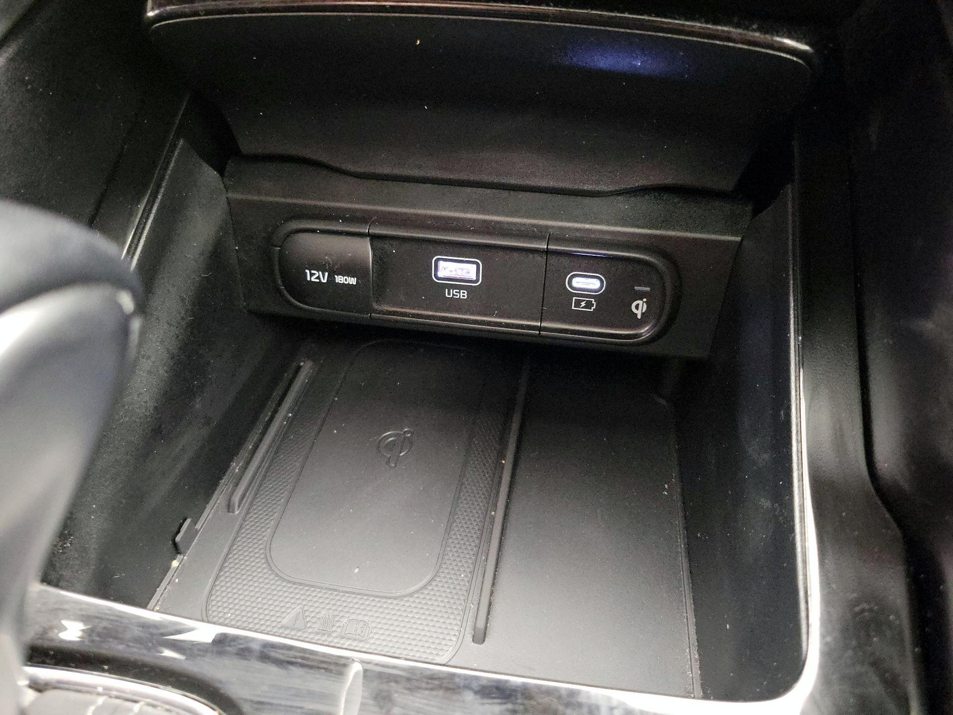 Thumbnail: 2024 Kia Telluride - 19