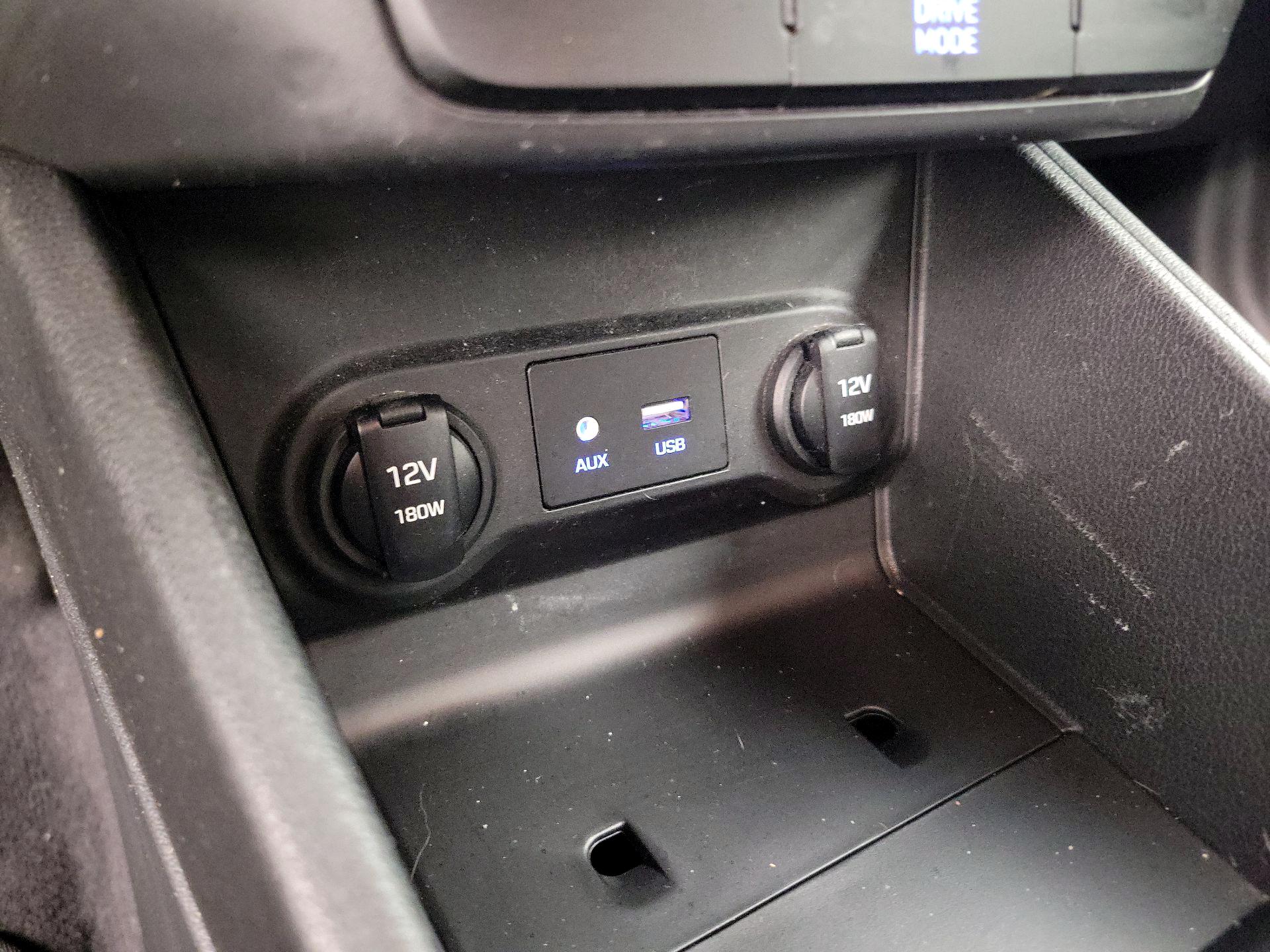 Thumbnail: 2021 Hyundai Accent - 18