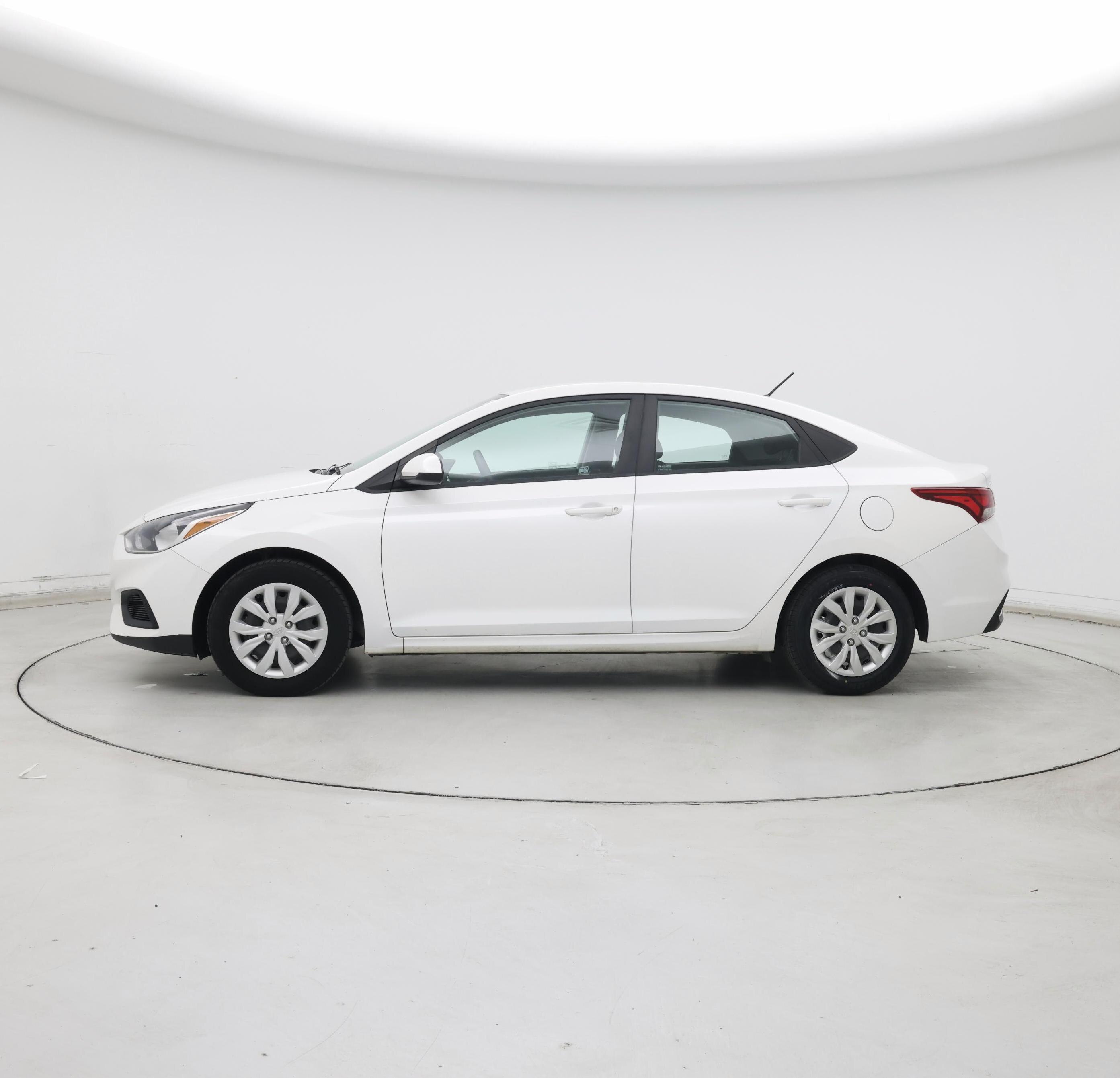 Thumbnail: 2021 Hyundai Accent - 3