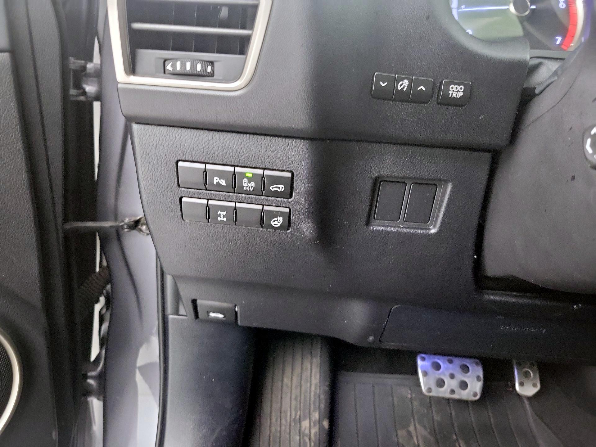 Thumbnail: 2016 Lexus NX - 13