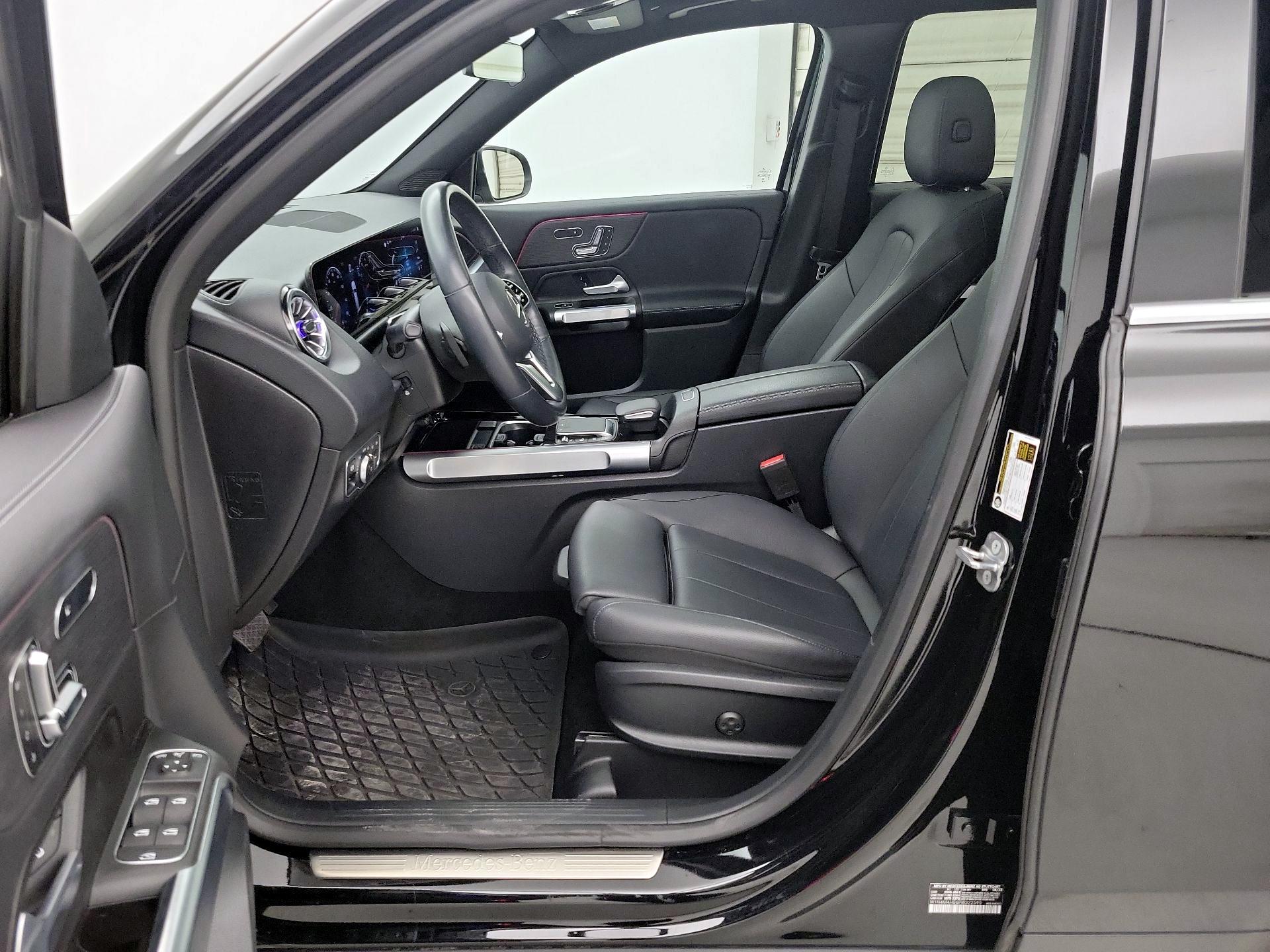 Thumbnail: 2023 Mercedes-Benz GLB - 11