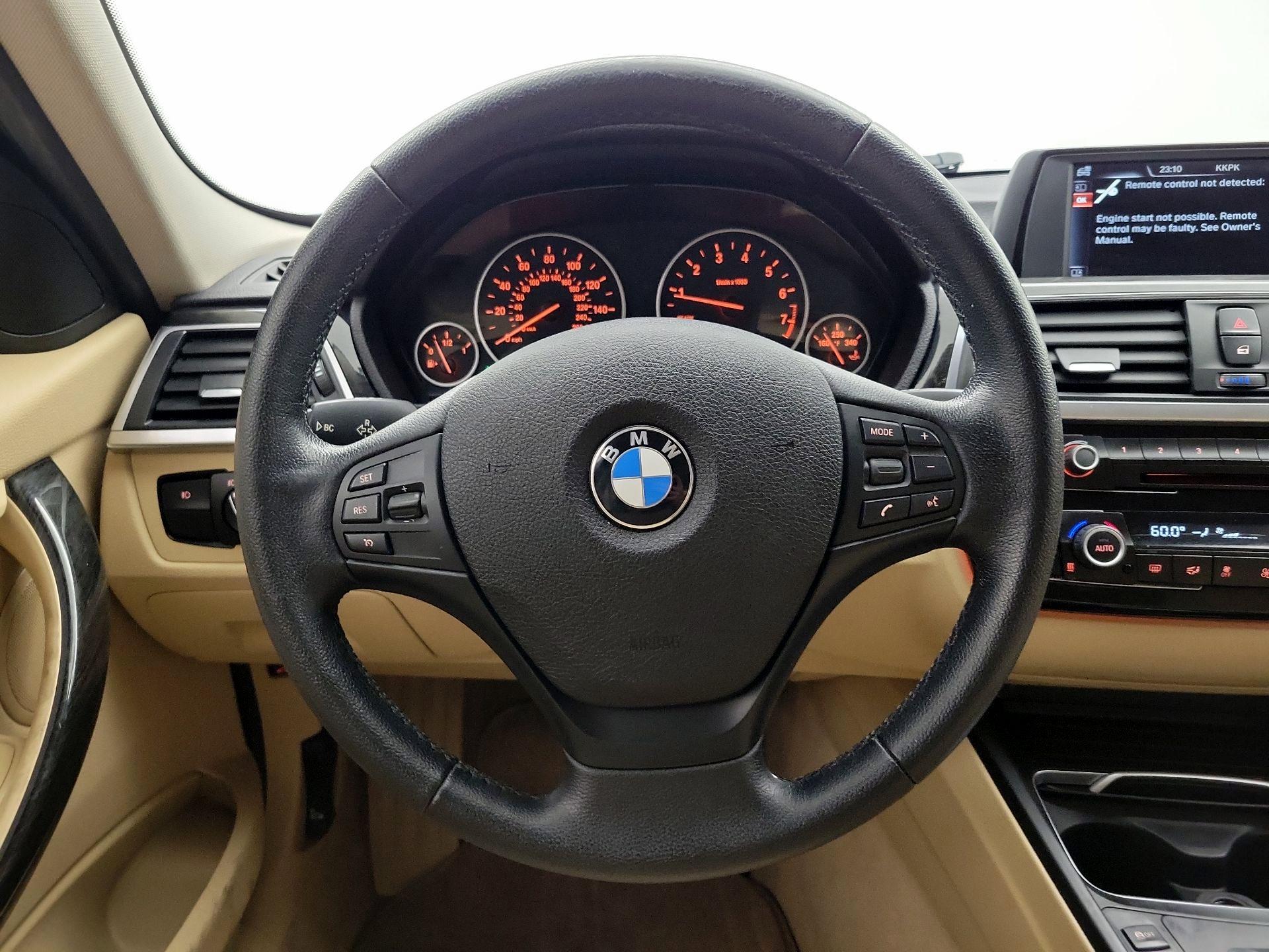 Thumbnail: 2016 BMW 3 Series - 10