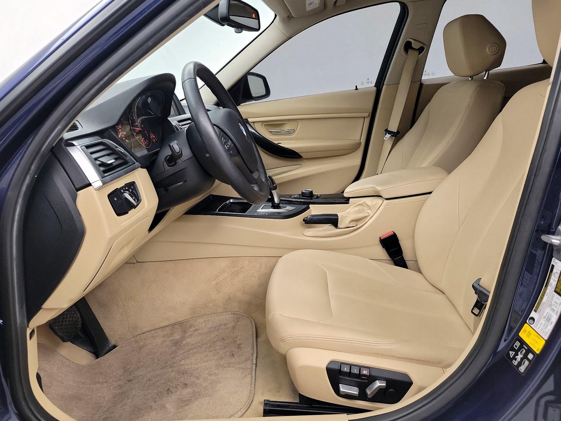 Thumbnail: 2016 BMW 3 Series - 11