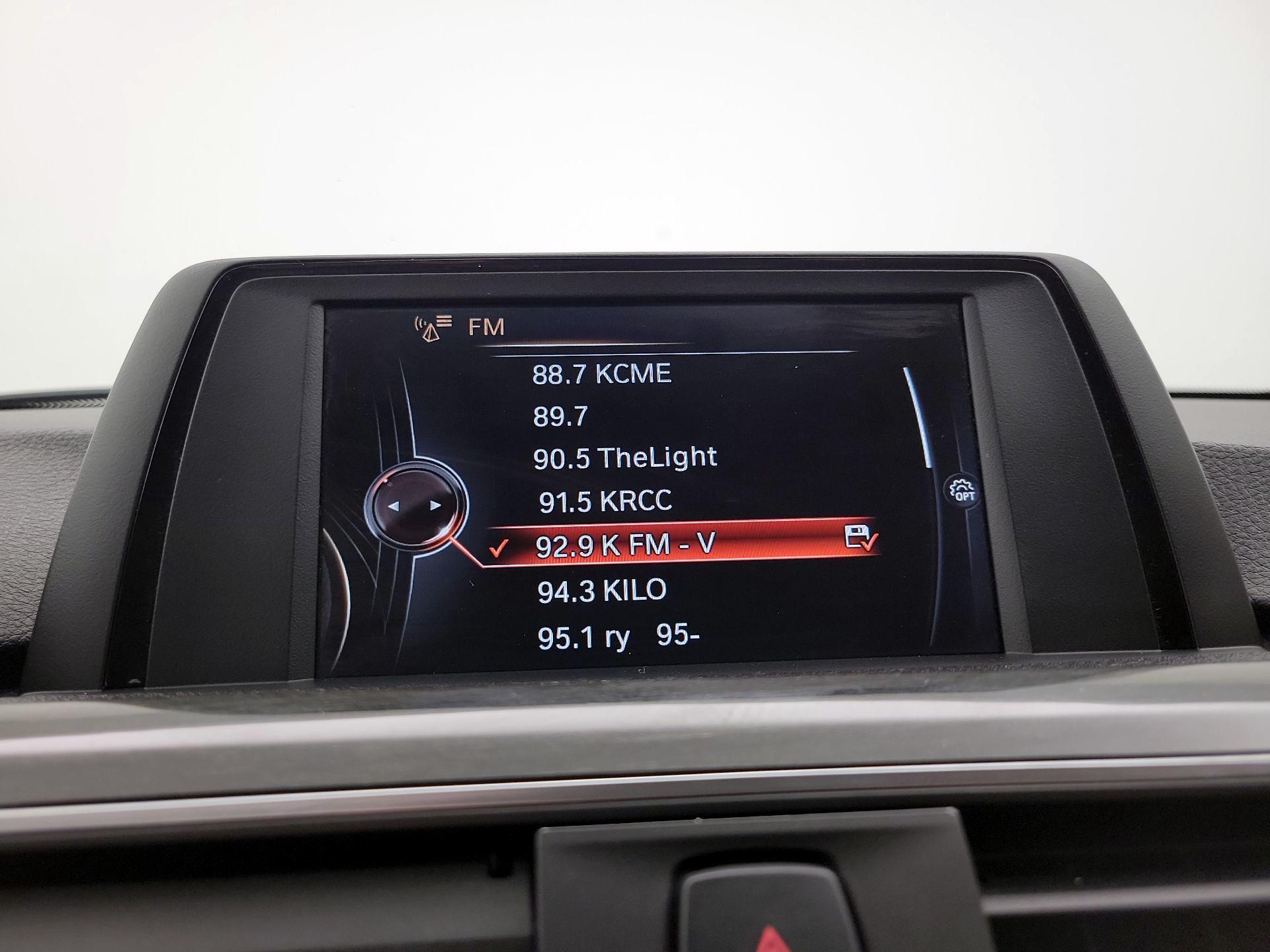 Thumbnail: 2016 BMW 3 Series - 15