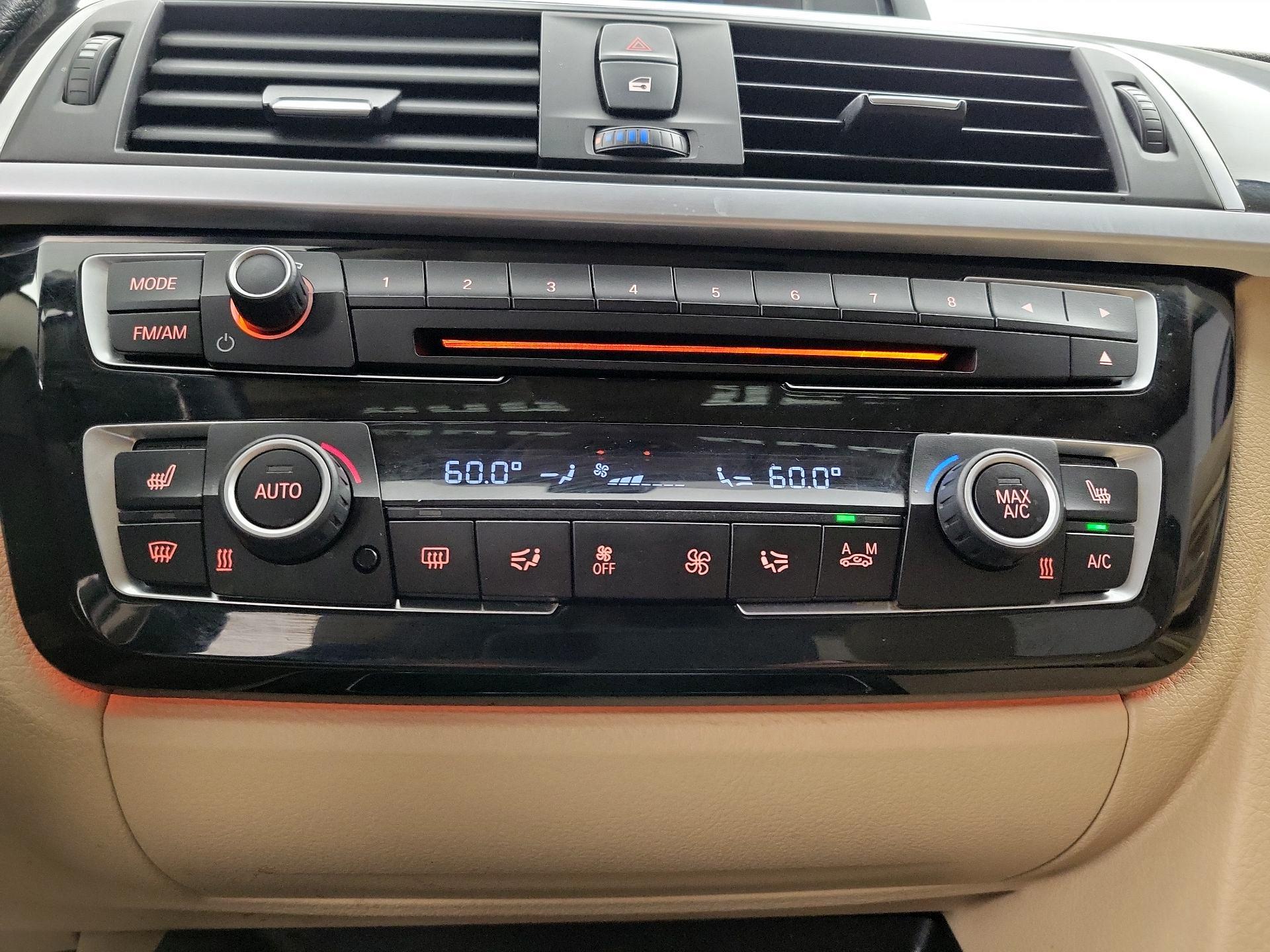 Thumbnail: 2016 BMW 3 Series - 16