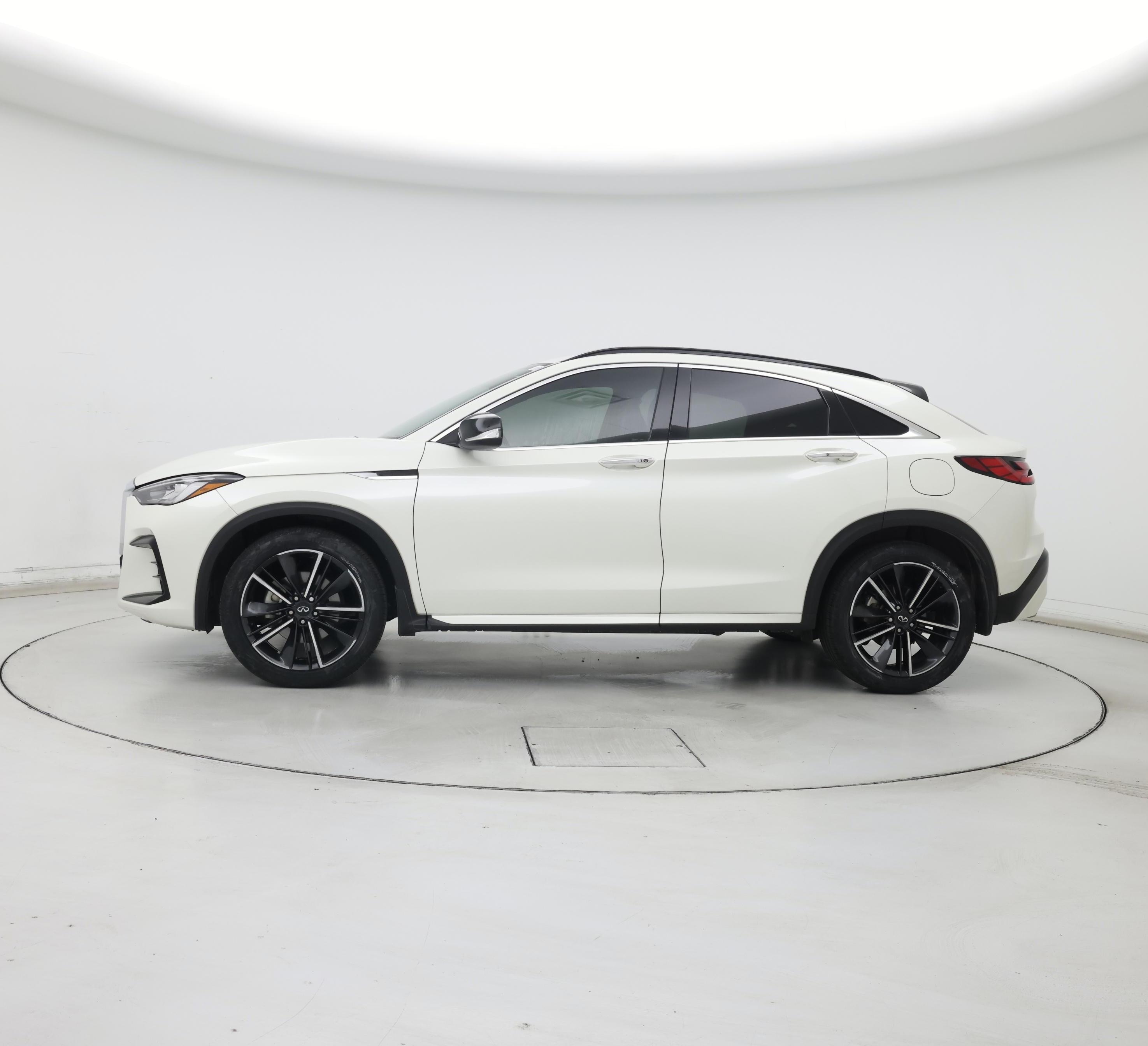 Thumbnail: 2023 INFINITI QX55 - 3