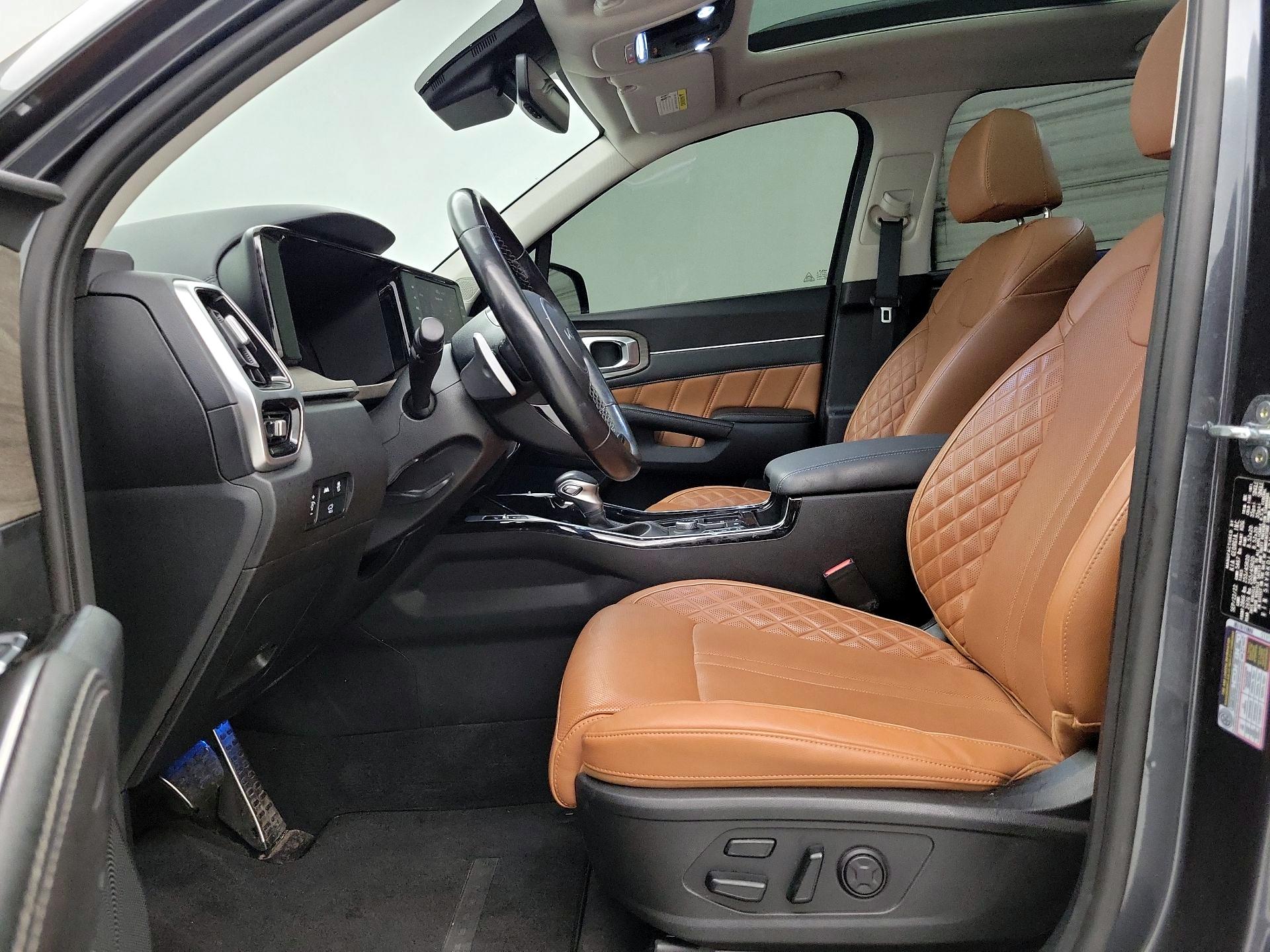 Thumbnail: 2022 Kia Sorento - 11