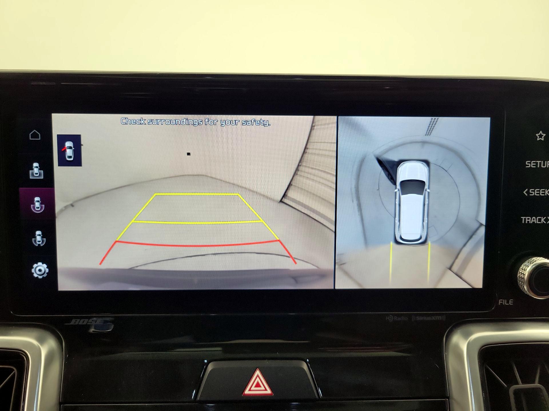 Thumbnail: 2022 Kia Sorento - 15