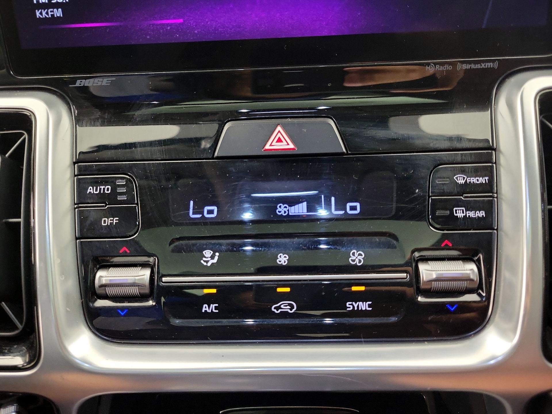 Thumbnail: 2022 Kia Sorento - 17