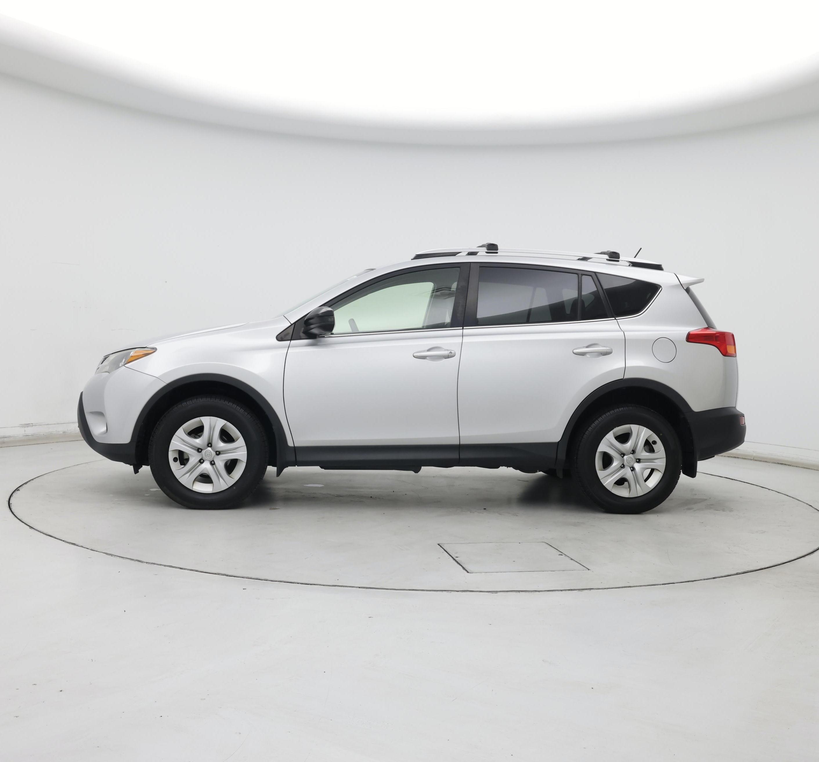 Thumbnail: 2015 Toyota RAV4 - 3